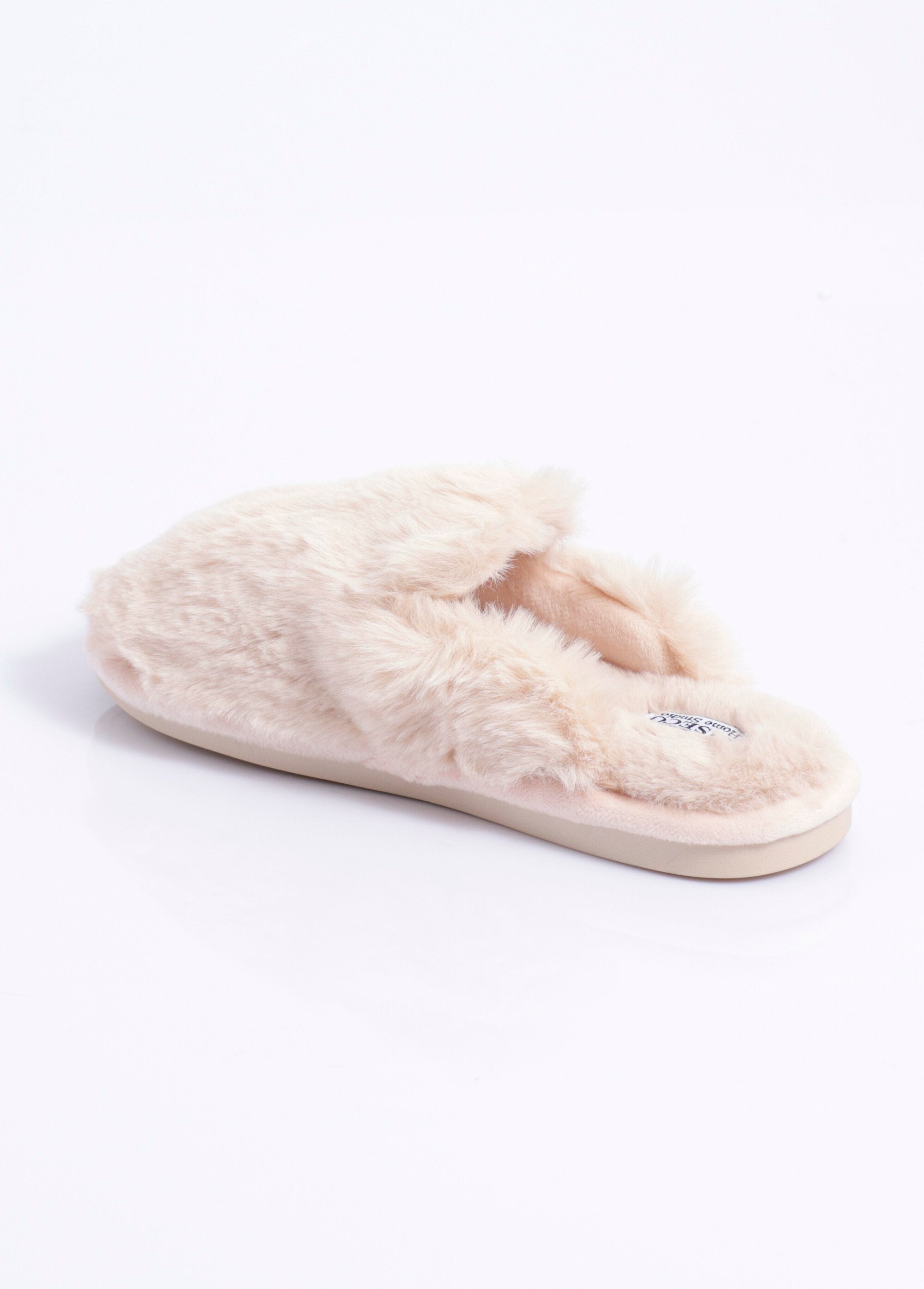 Warm_soft_fur_mule_slippers_Beige_DO1_slim