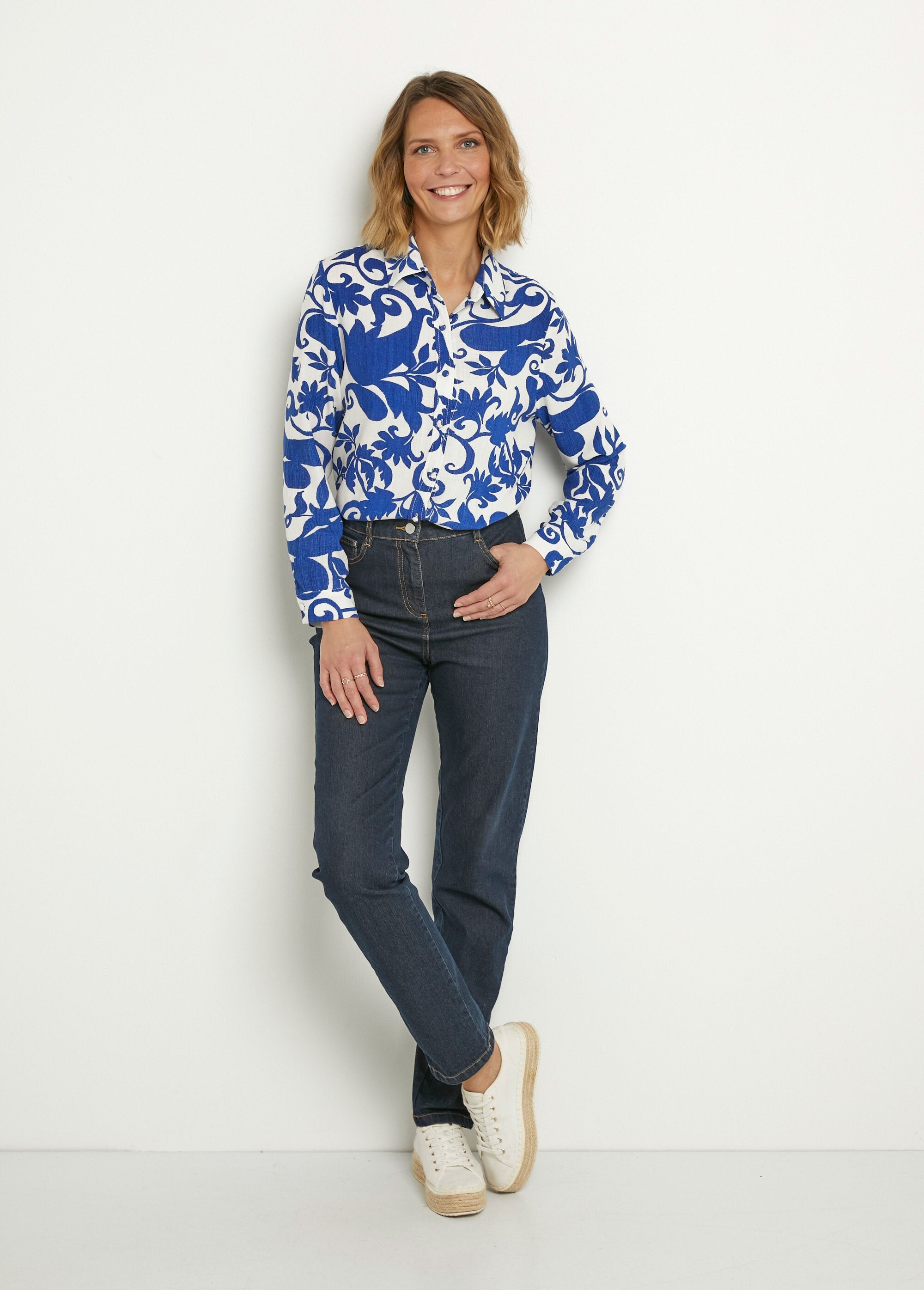 Long-sleeved_bucolic_print_blouse_Blue_and_ecru_SF1_slim