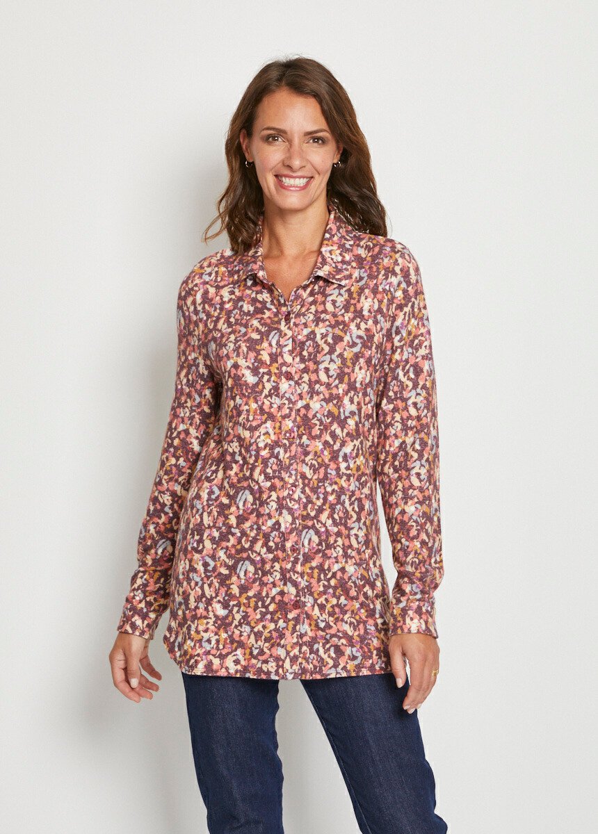 Printed_warm_knit_blouse_Burgundy_background_FA1_slim