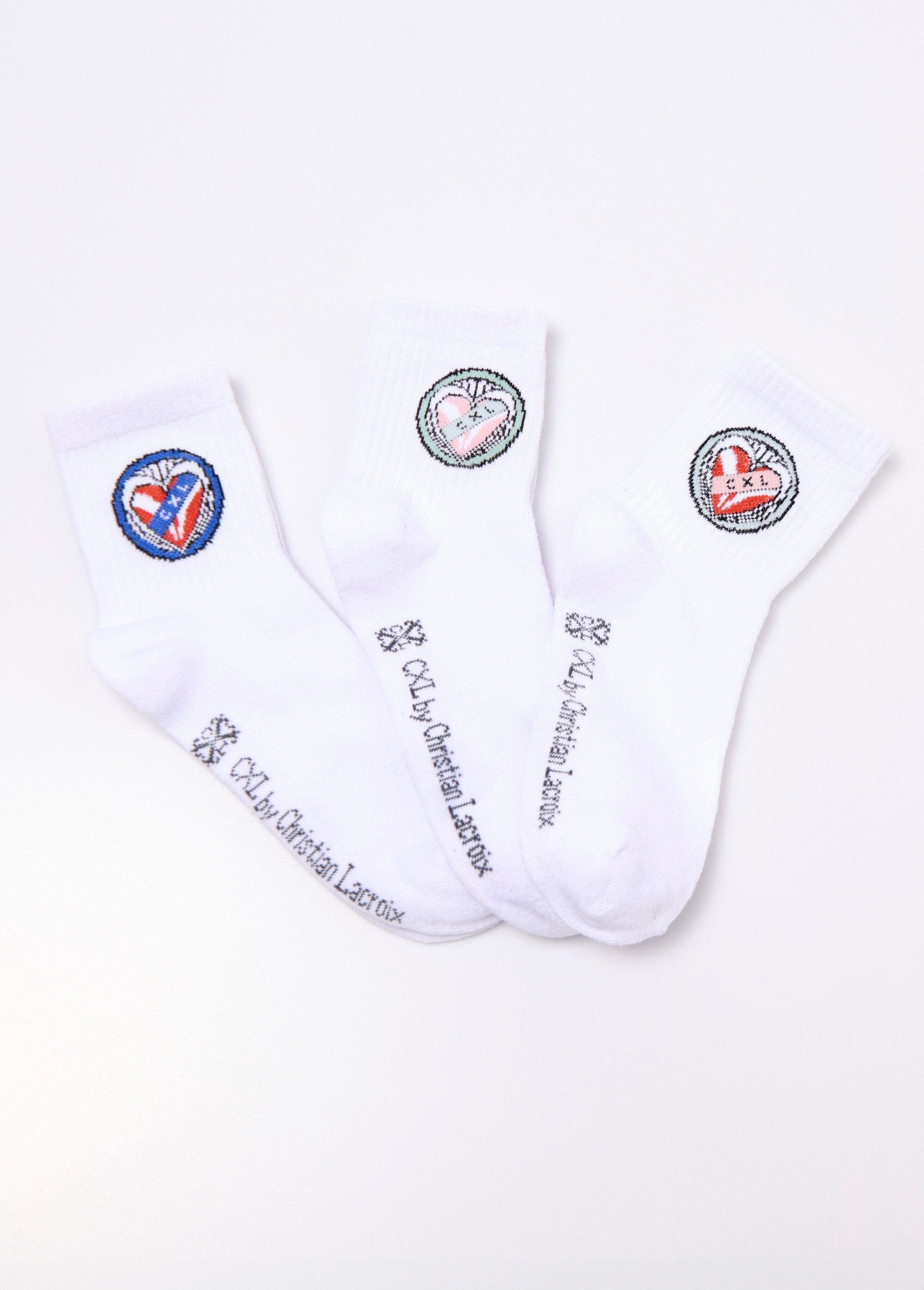 Pack_of_3_badge_socks_White_lot_3_FA1_slim