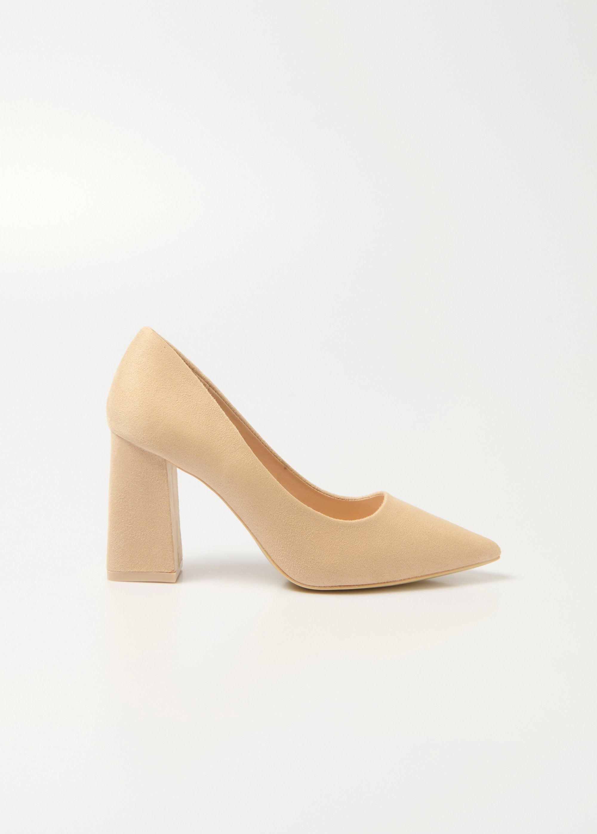 High_heel_pump_with_wide_suede_finish_Beige_DR1_slim