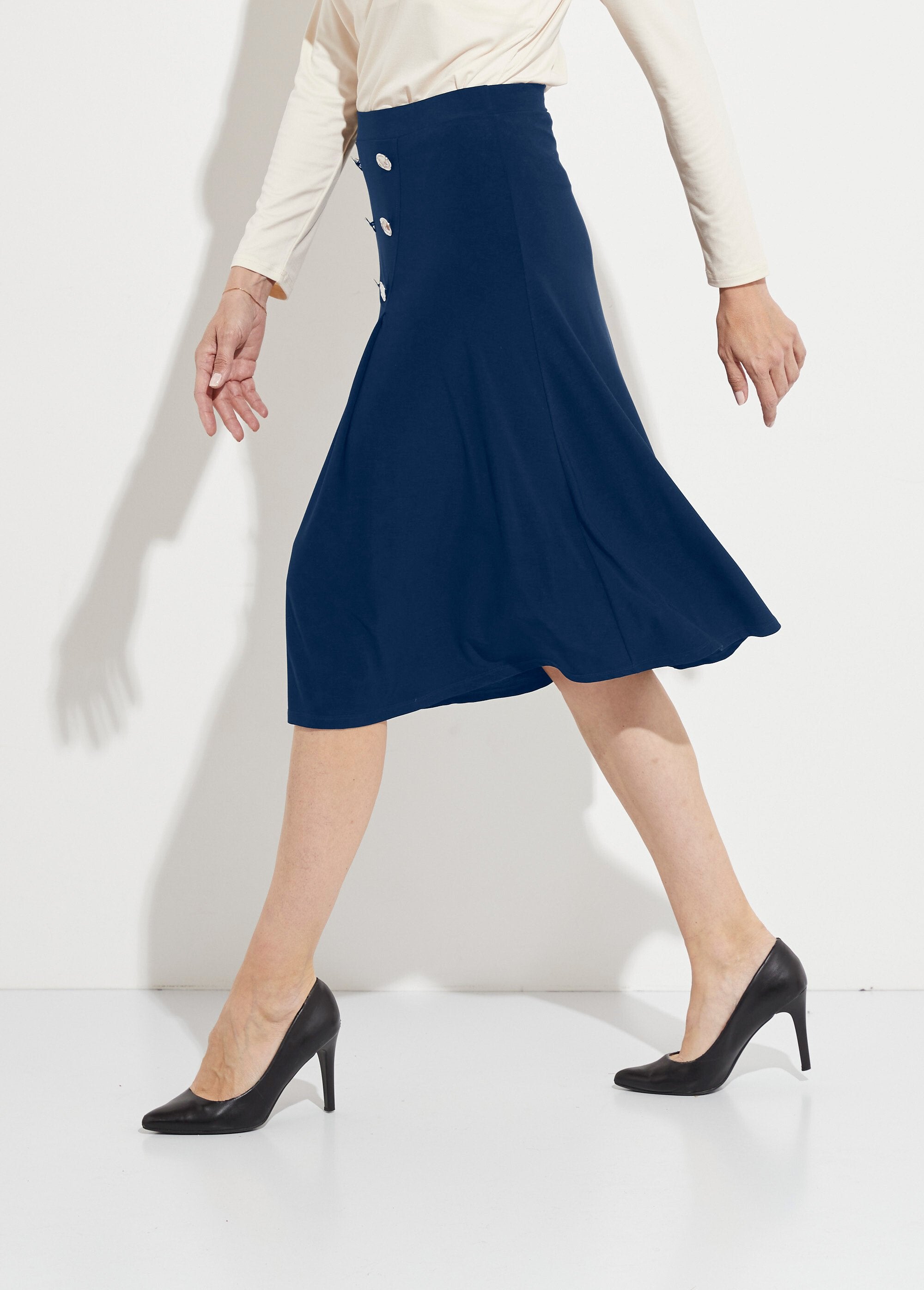 Mid-length_plain_knit_flared_skirt_with_bridge_Marine_DR1_slim