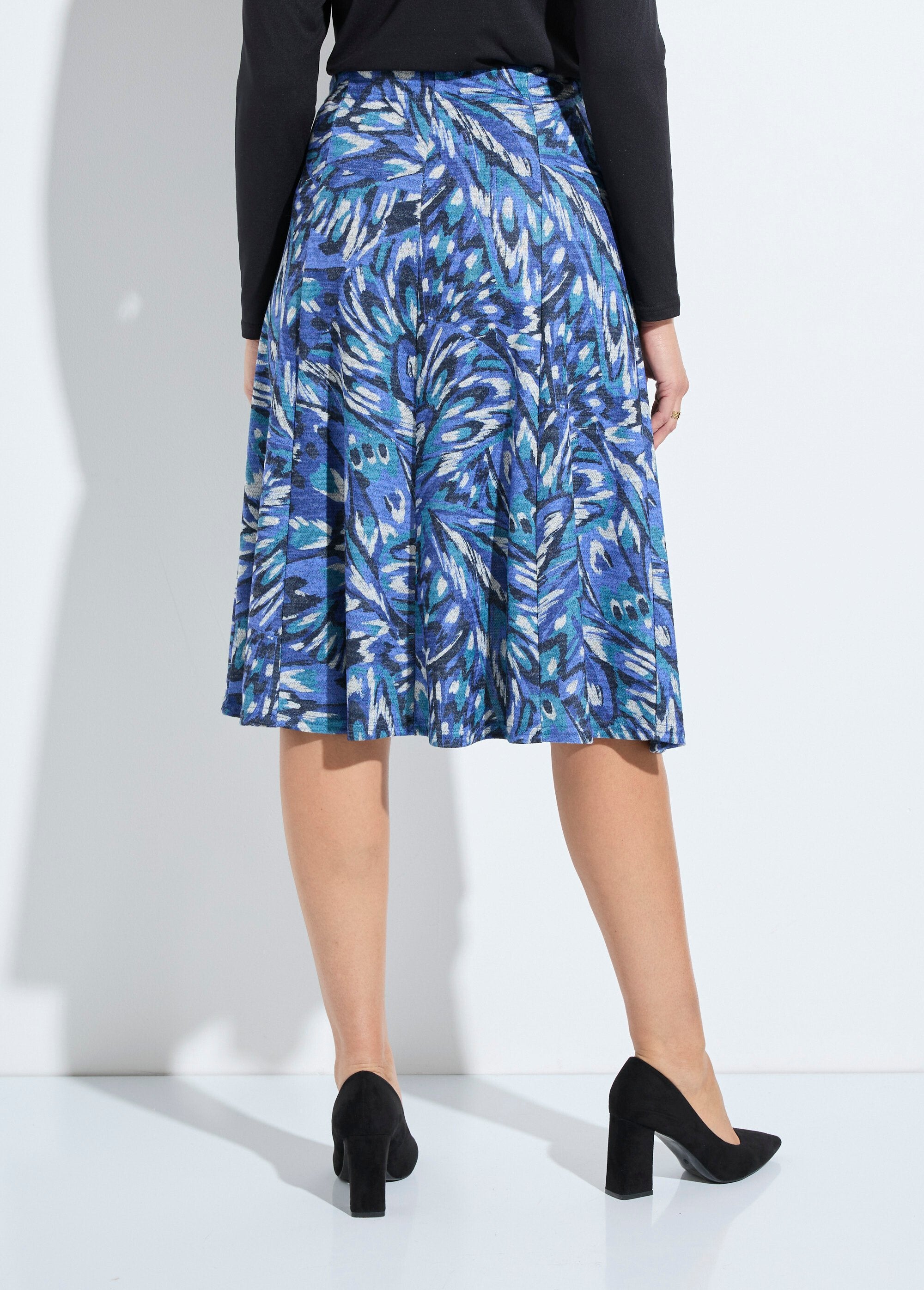Mid-length_flared_skirt_in_warm_printed_knit_Blue_print_DO1_slim
