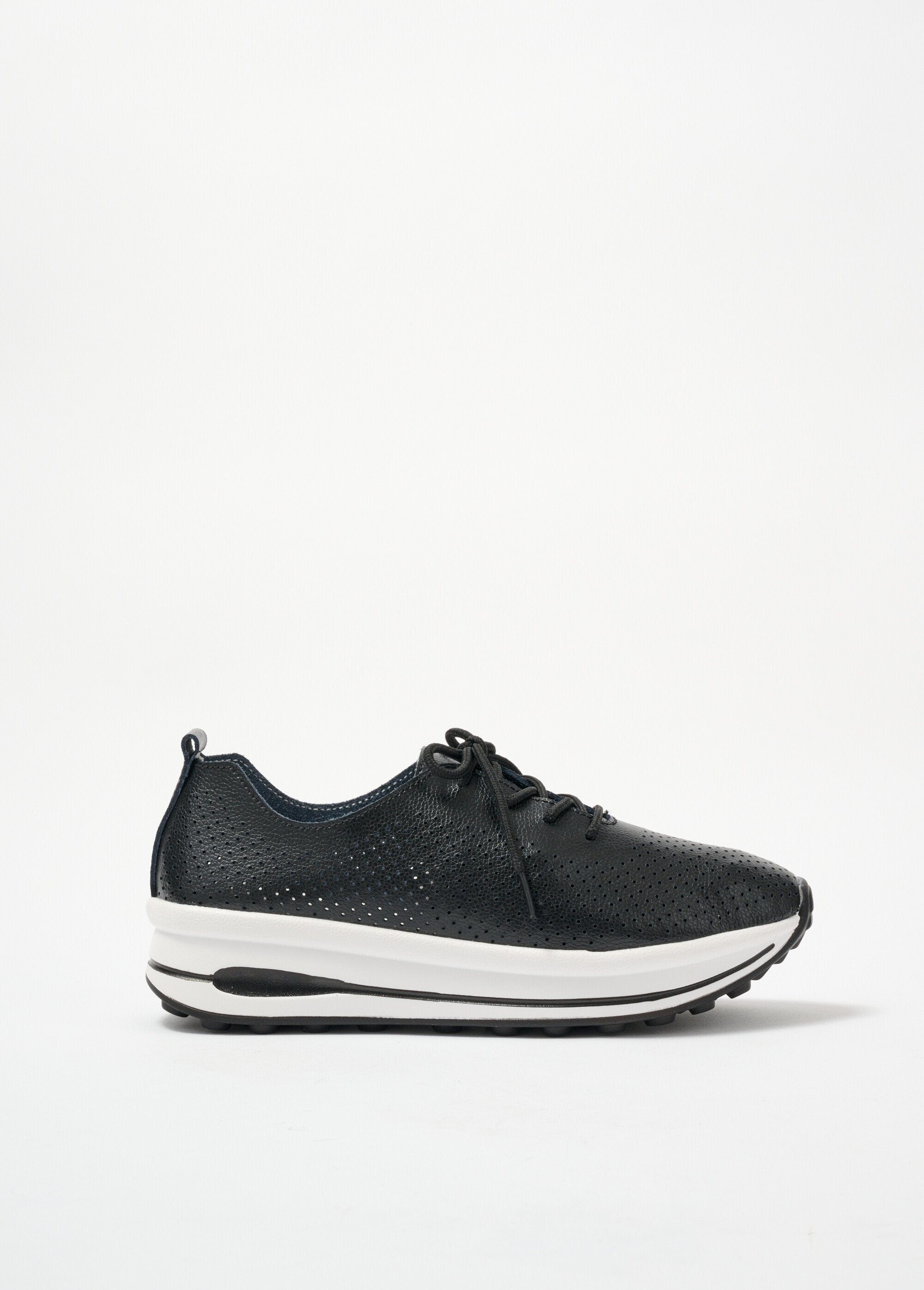 Perforated_leather_sneakers_Black_DR1_slim