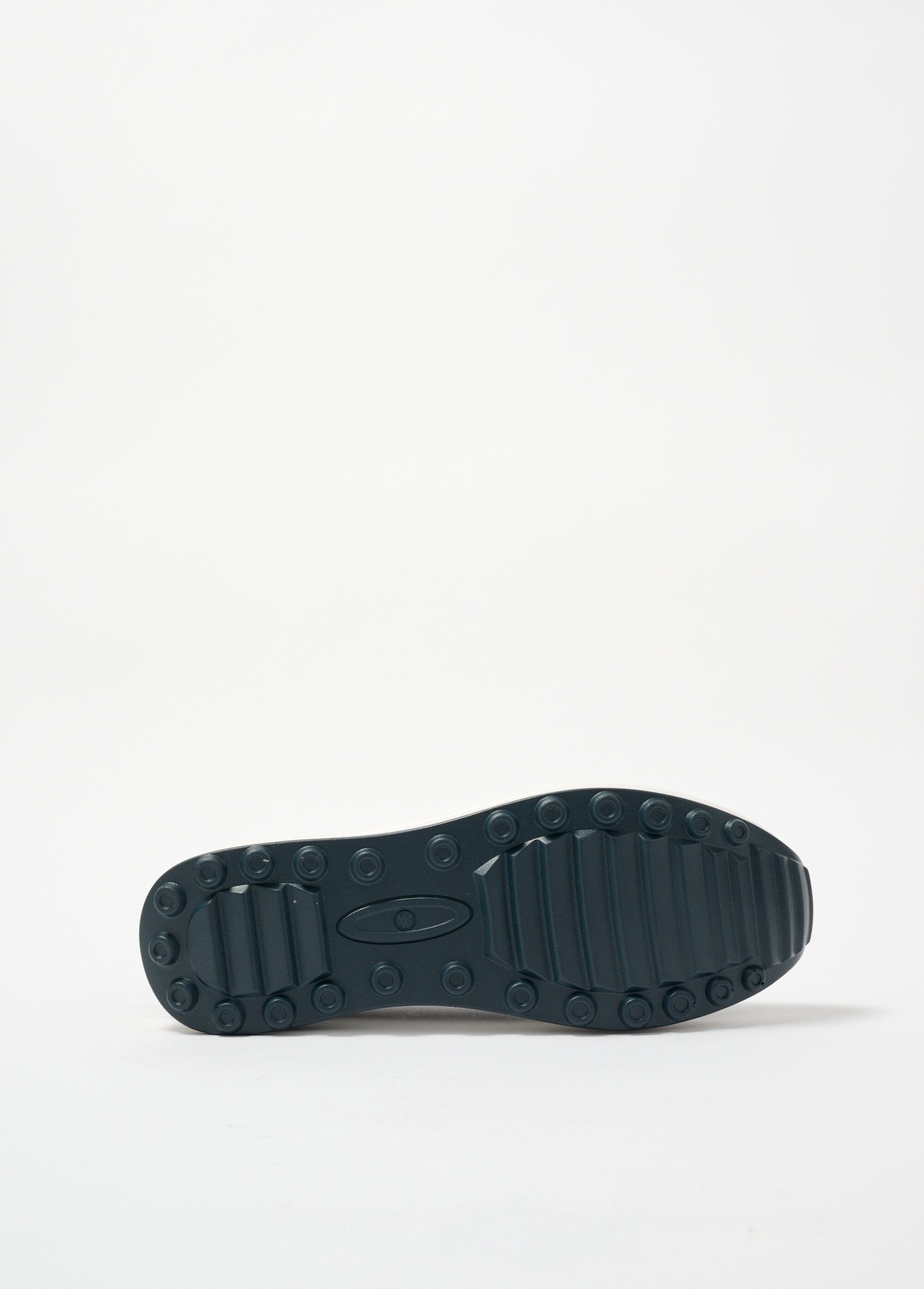 Perforated_leather_sneakers_Marine_UN1_slim