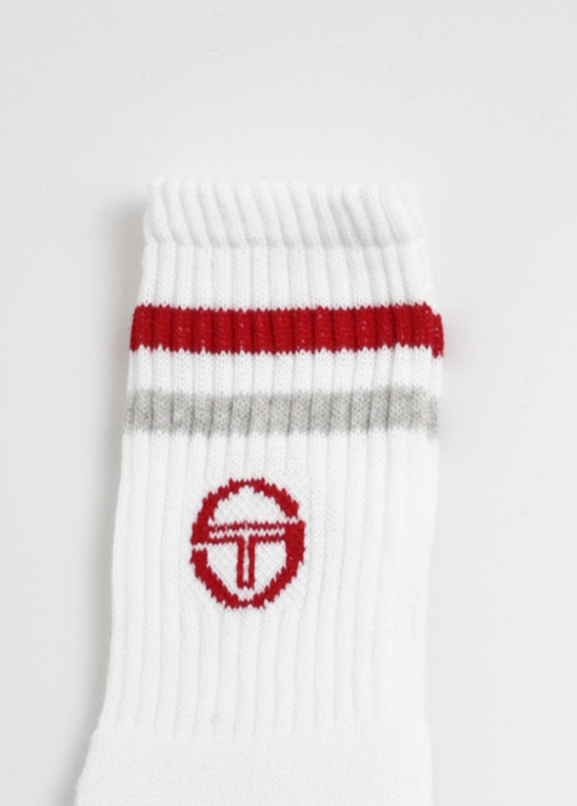 Pack_of_3_lined_sports_socks_Black_matching_DE3_slim