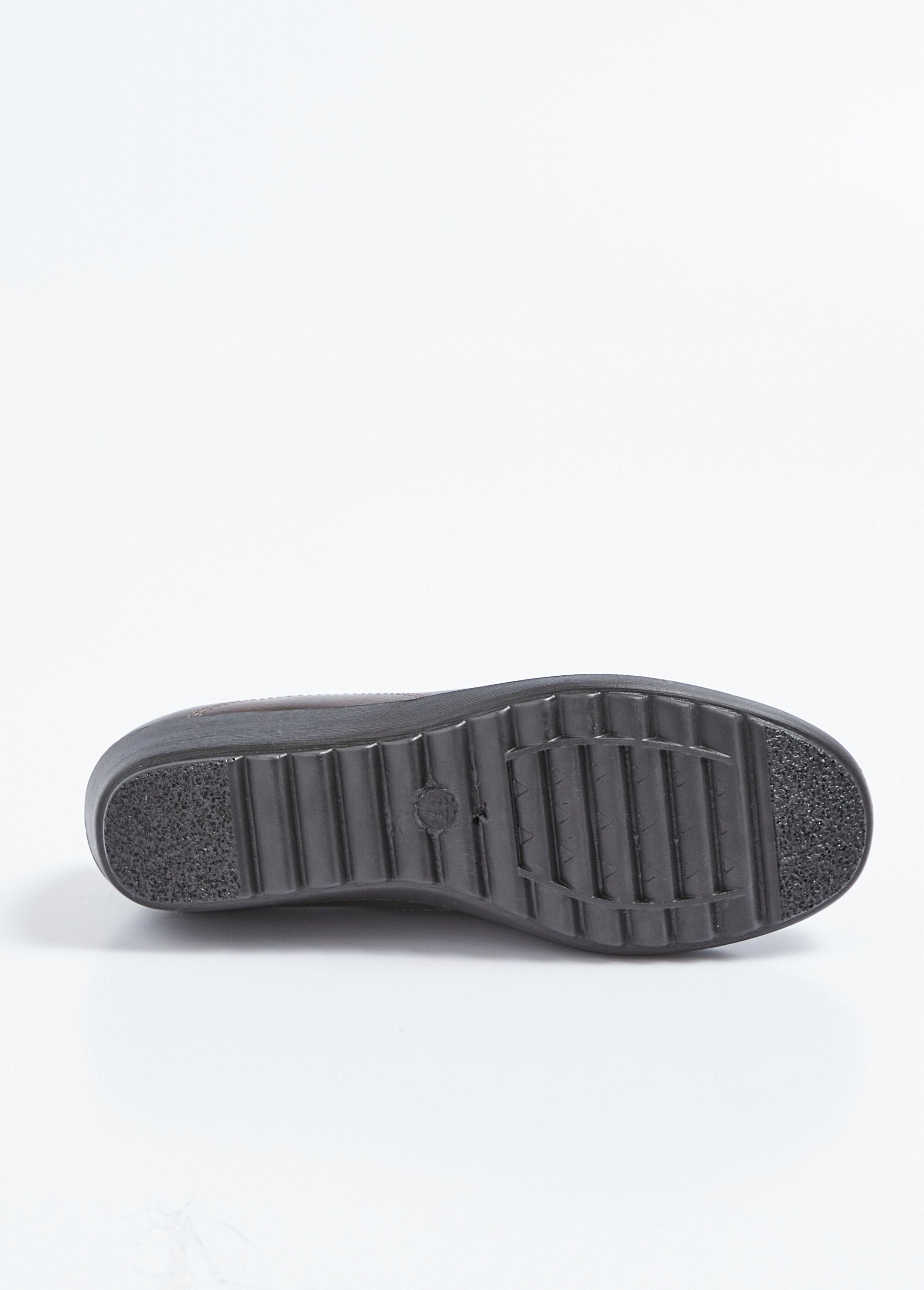 Wide_width_elasticated_leather_wedge_loafers_Brown_UN1_slim