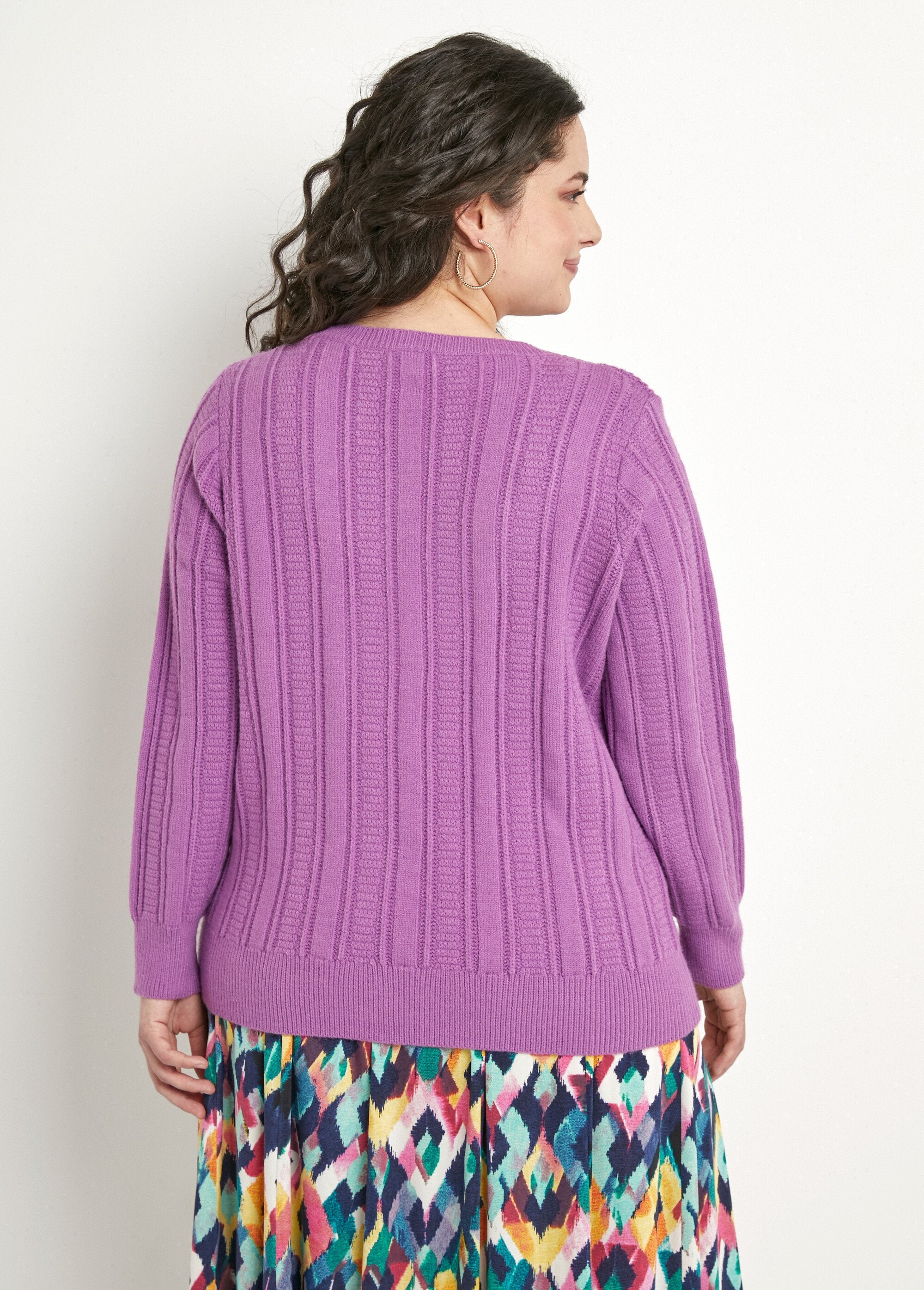 Soft_openwork_sweater_with_round_neck_balls_Parma_DO1_curvy