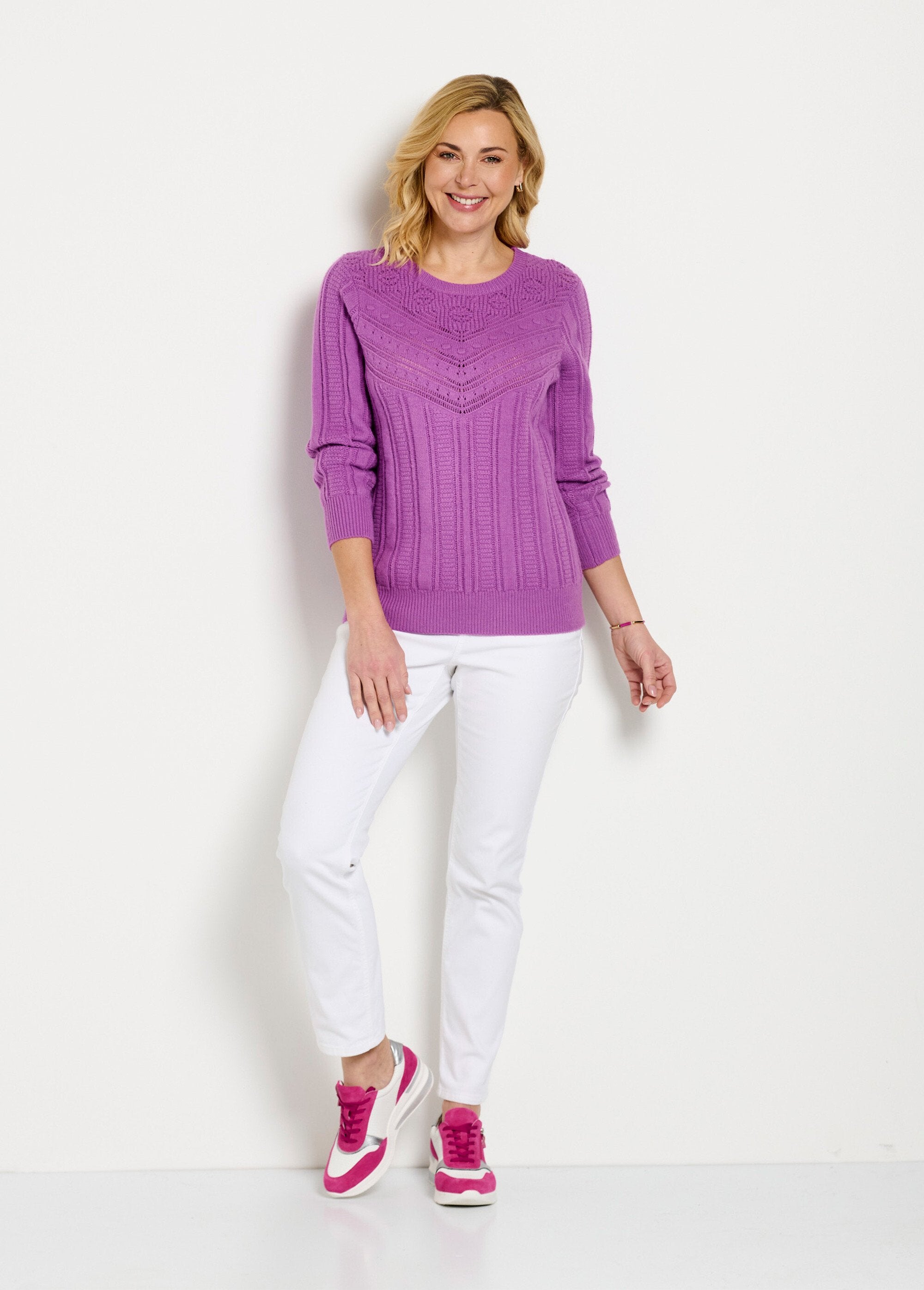 Soft_openwork_sweater_with_round_neck_balls_Parma_SF1_slim