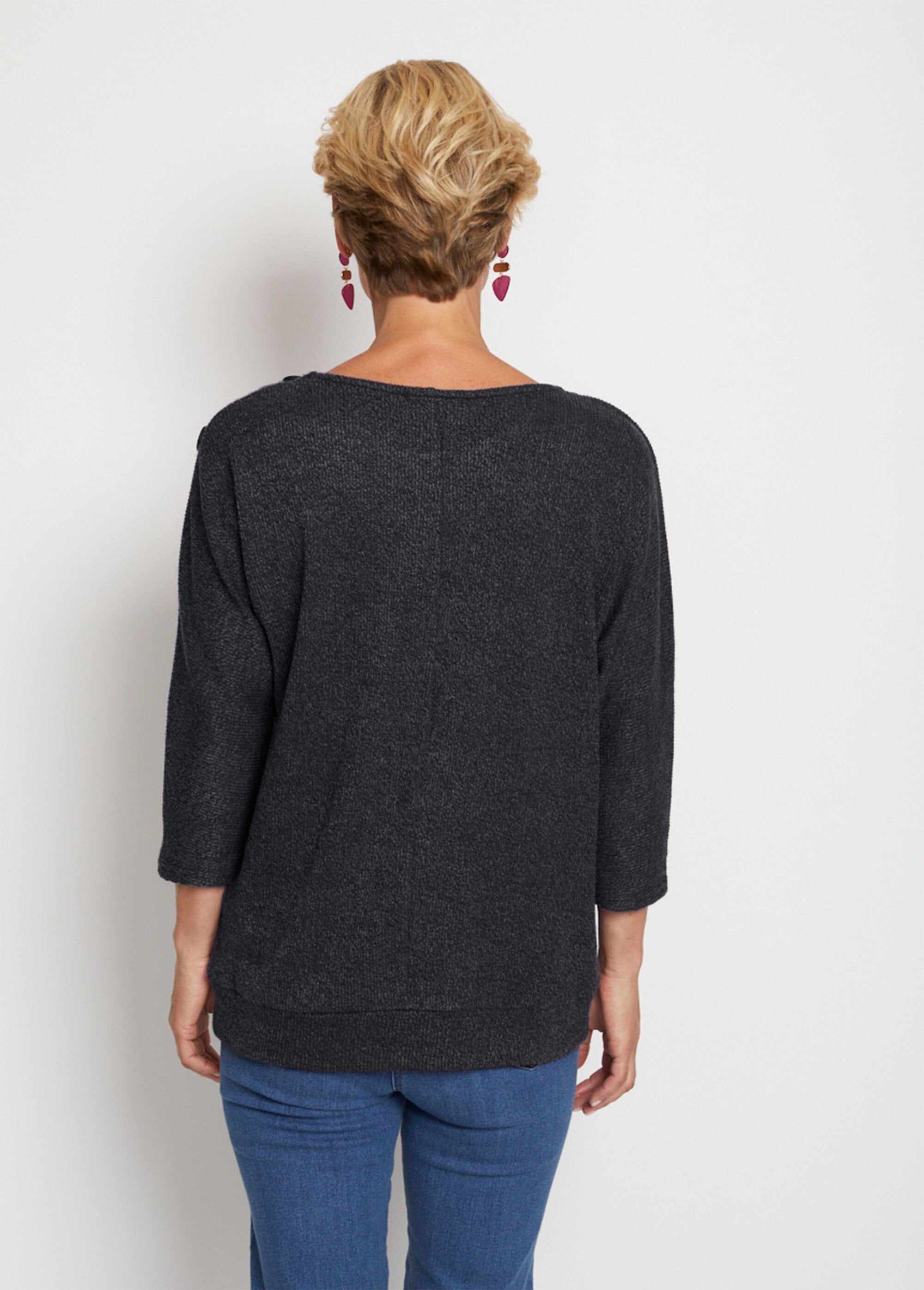 Ribbed_knit_box_volume_sweater_Black_DO1_slim