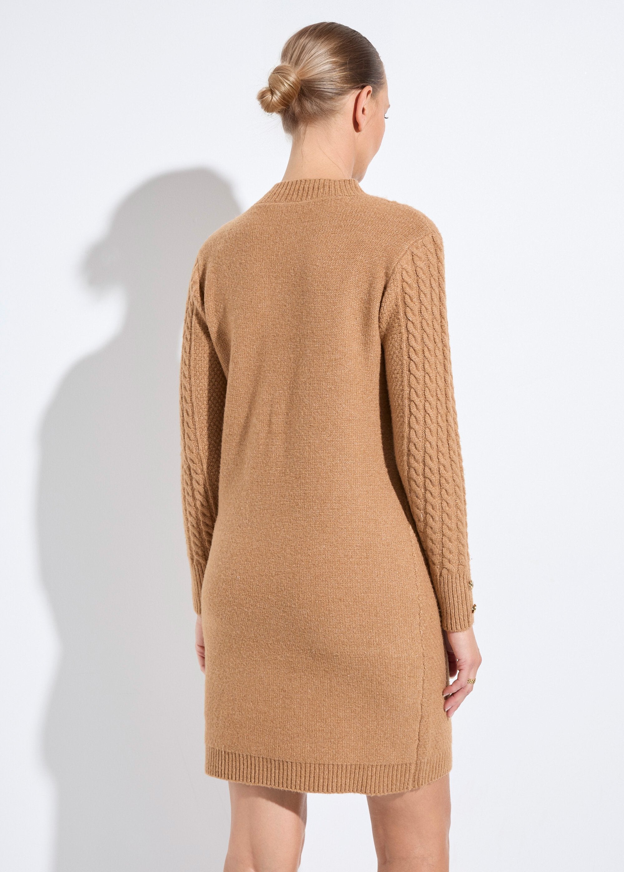 Short_plain_knit_sweater_dress_with_round_neck_camel_DO1_slim