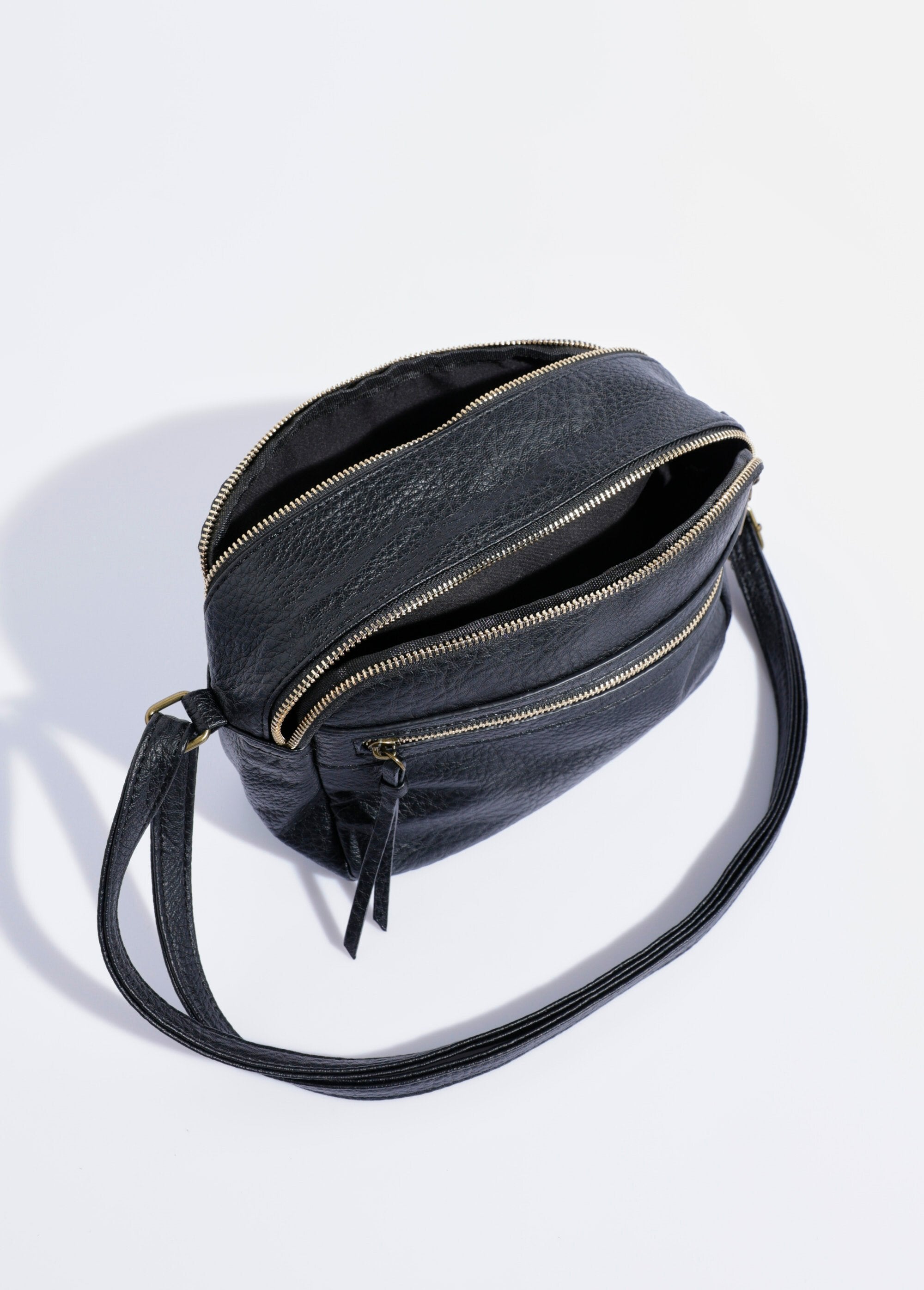 Compact_double_metal_zip_handbag_Black_OV1_slim