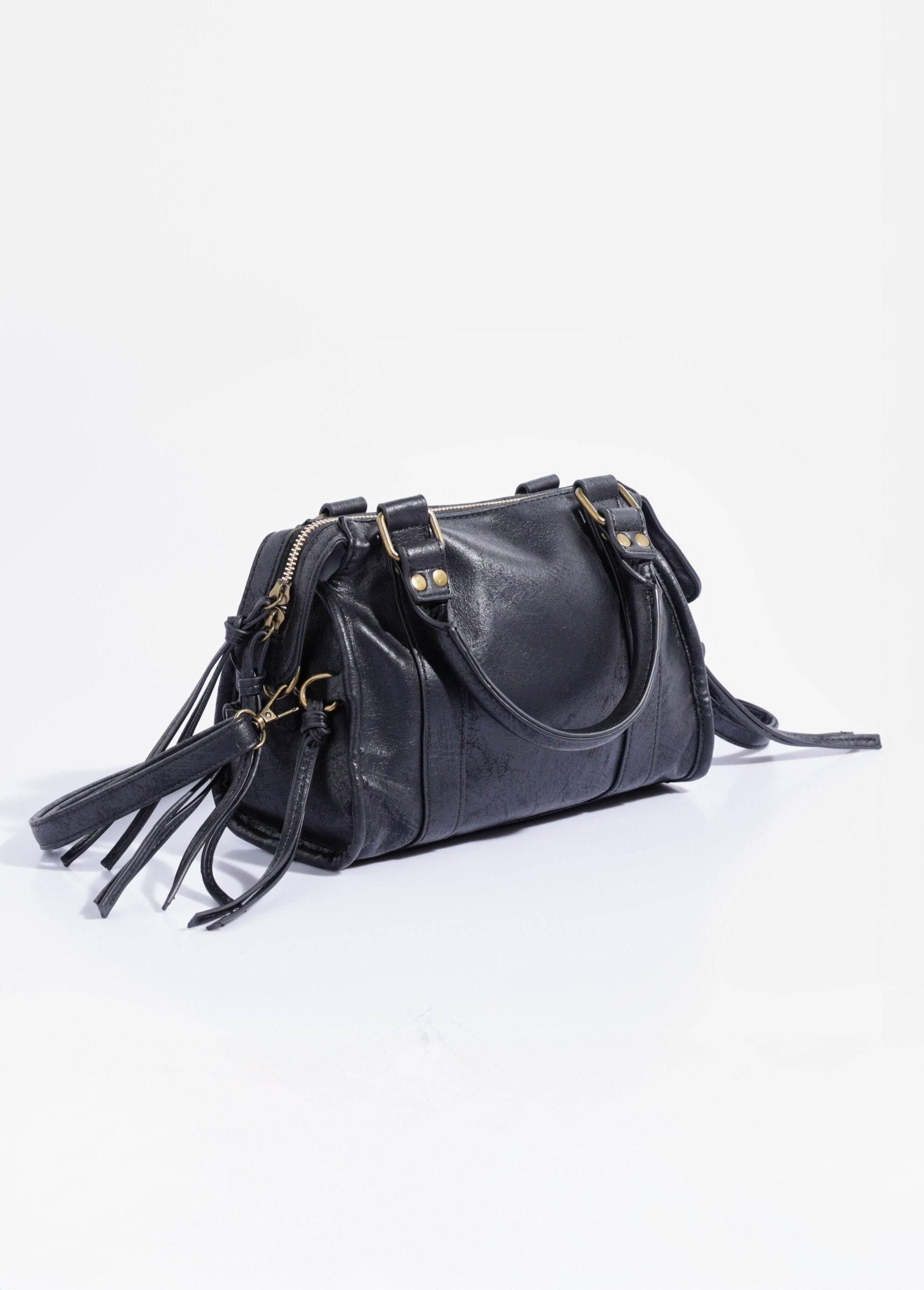 Aged_metal_multi-link_handbag_Black_DO1_slim