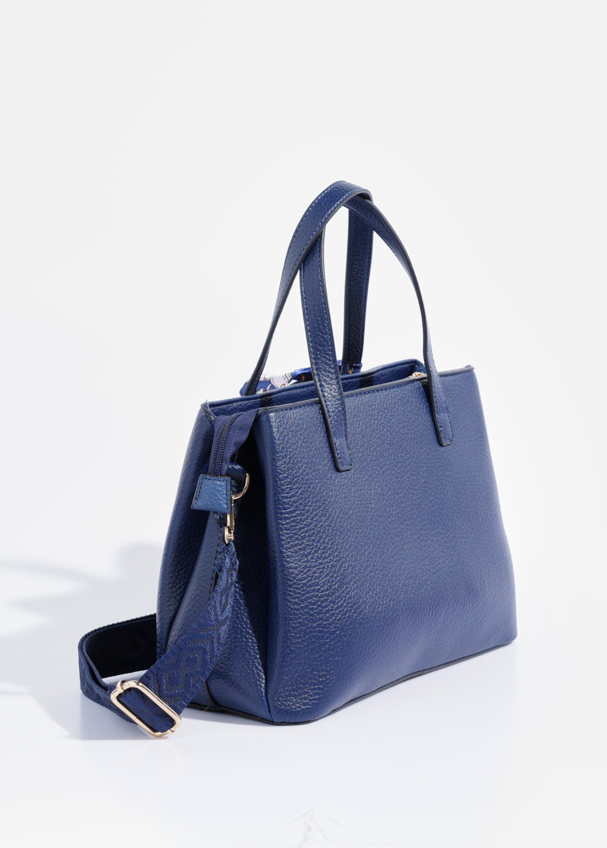 Handbag_carried_on_the_shoulder_or_by_hand_Marine_DO1_slim