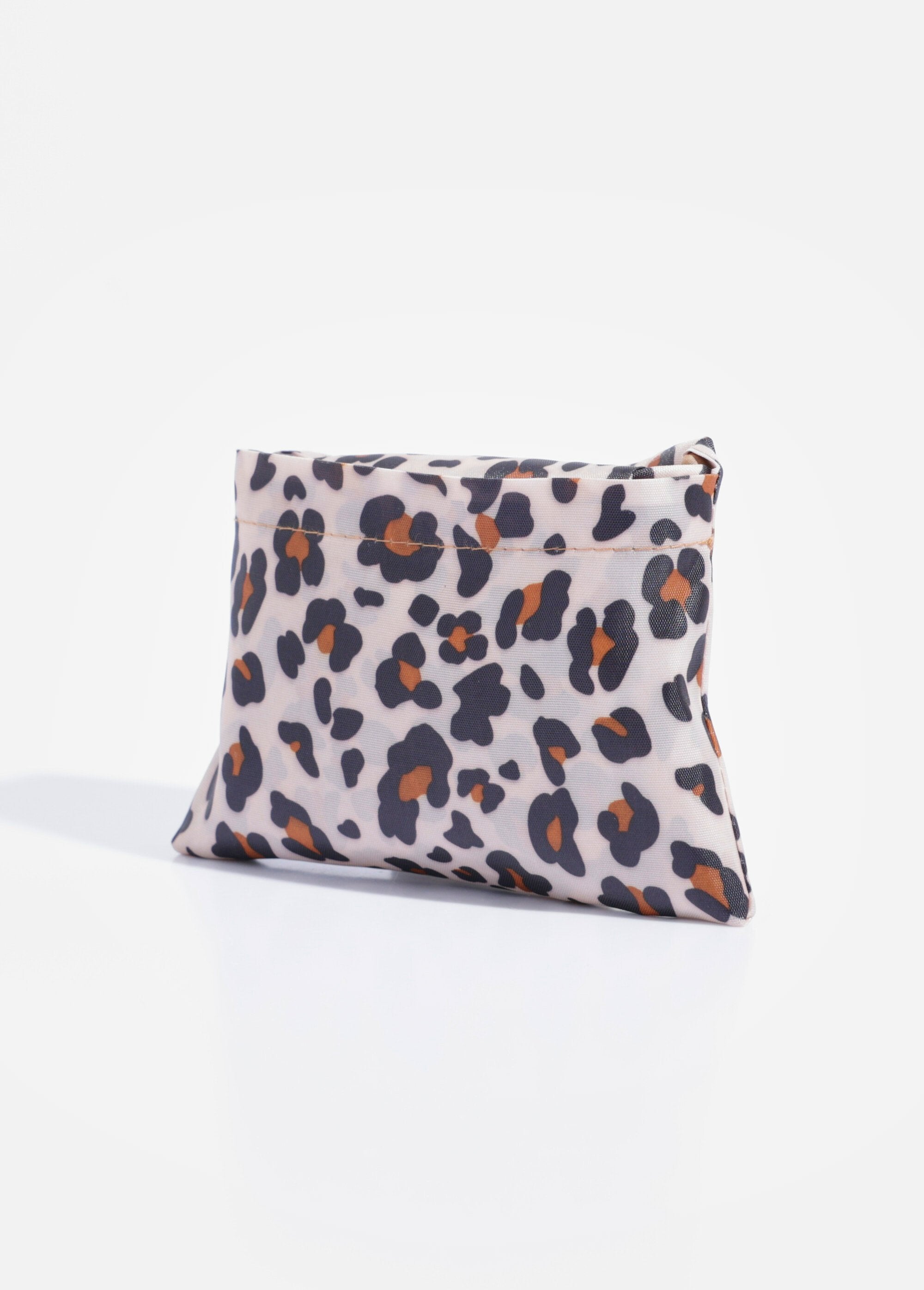 Durable_foldable_shopping_bag,_leopard_Beige_leopard_DE1_slim