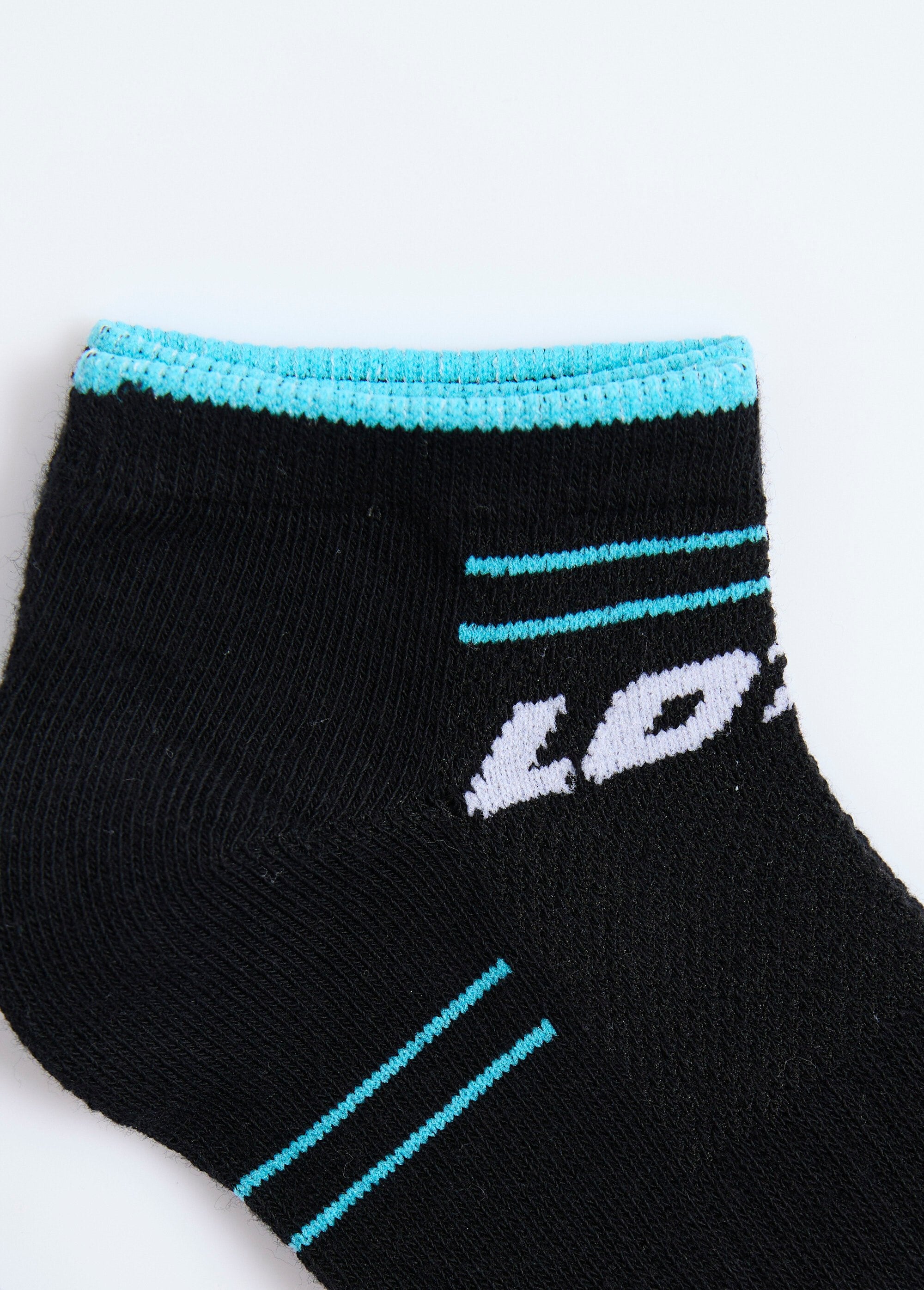 Technical_socks_with_logo_Black_matching_DE3_slim