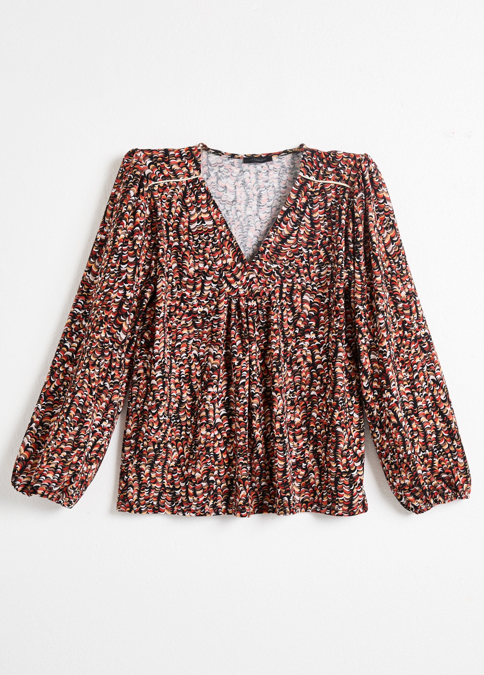 Loose_blouse_t-shirt_with_graphic_print_Black_and_Honey_AP1_slim