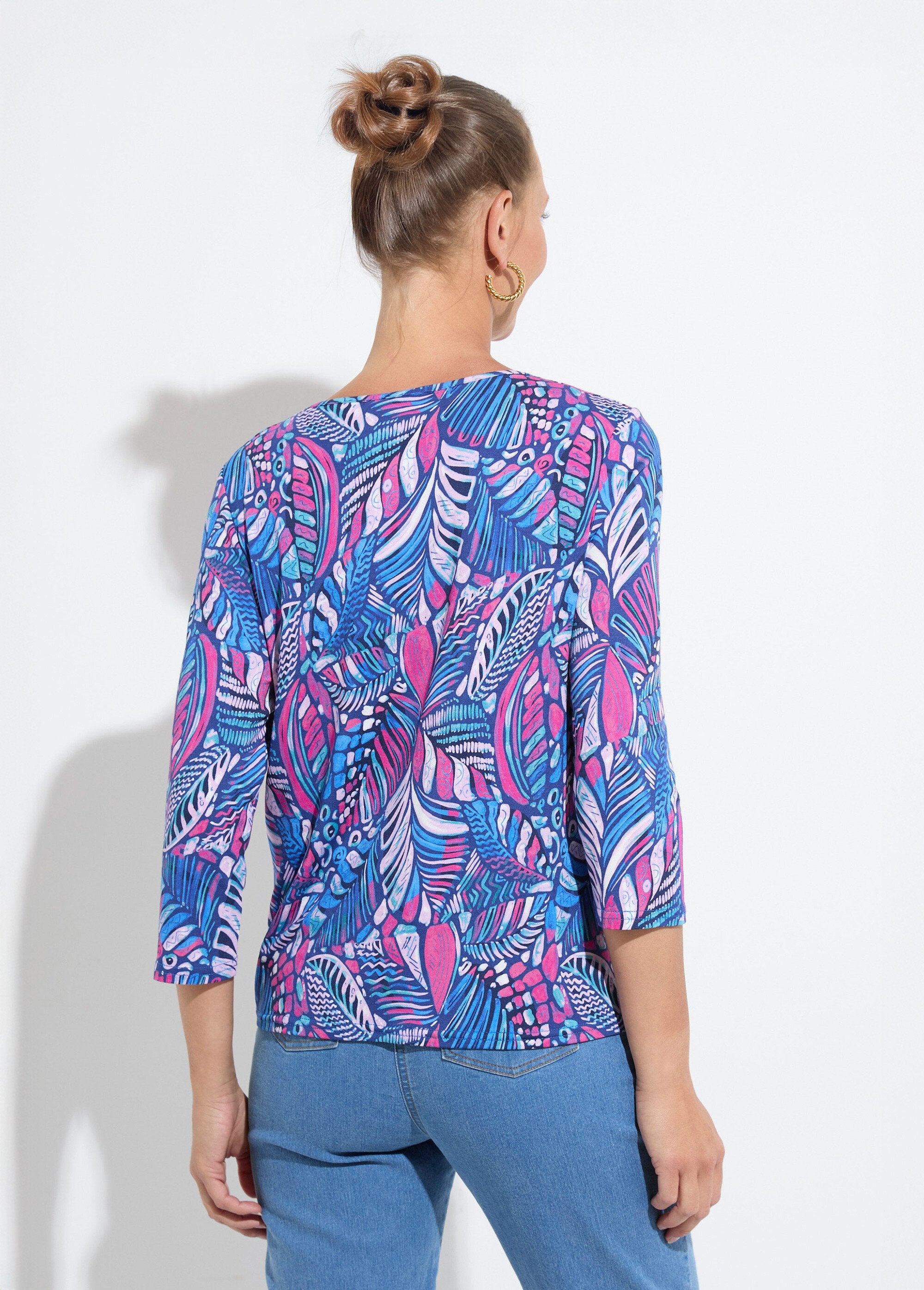 Patchwork_print_round_neck_T-shirt_Blue_and_pink_DO1_slim