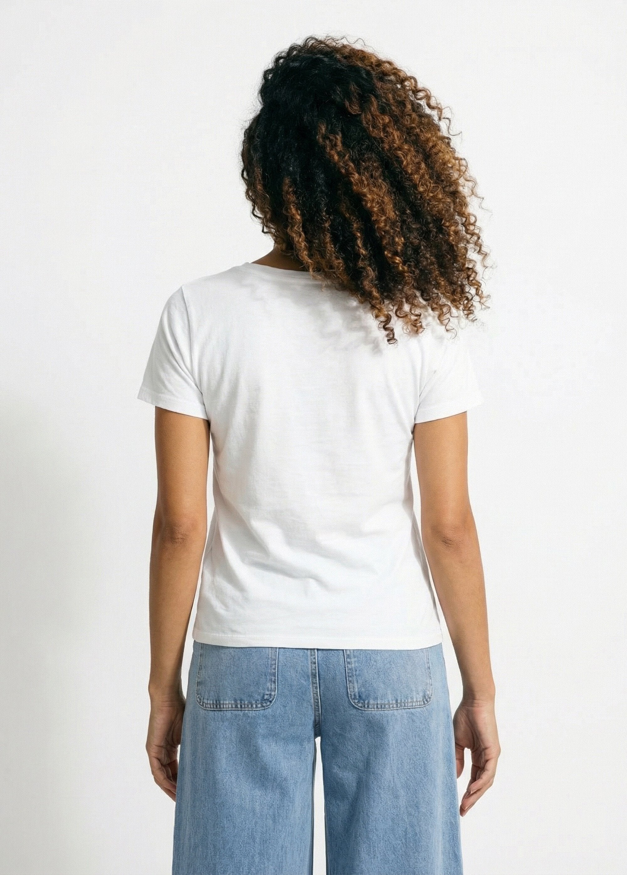 Crew_neck_T-shirt_with_screen-printed_Pineapple_White_DO1_slim