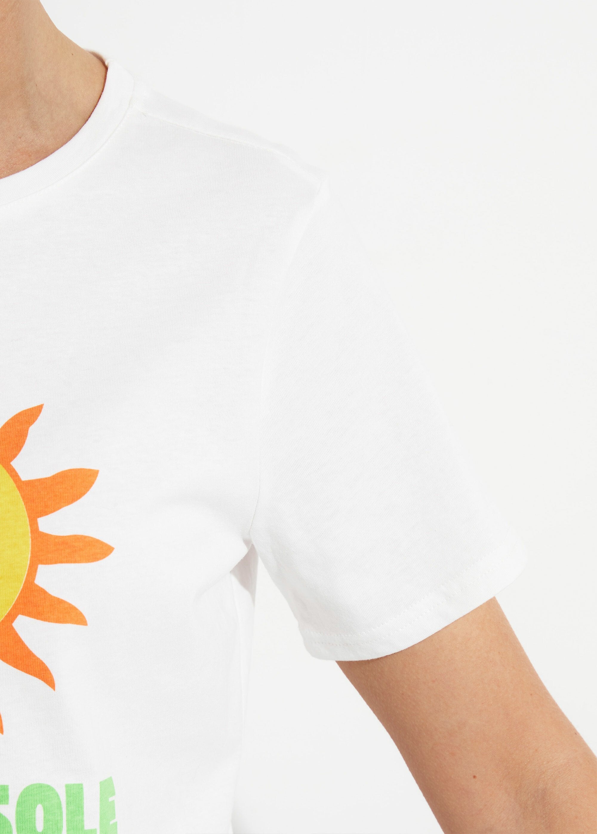 Cotton_T-shirt_with_the_message_"Sotto_il_Sole"_White_DE1_slim