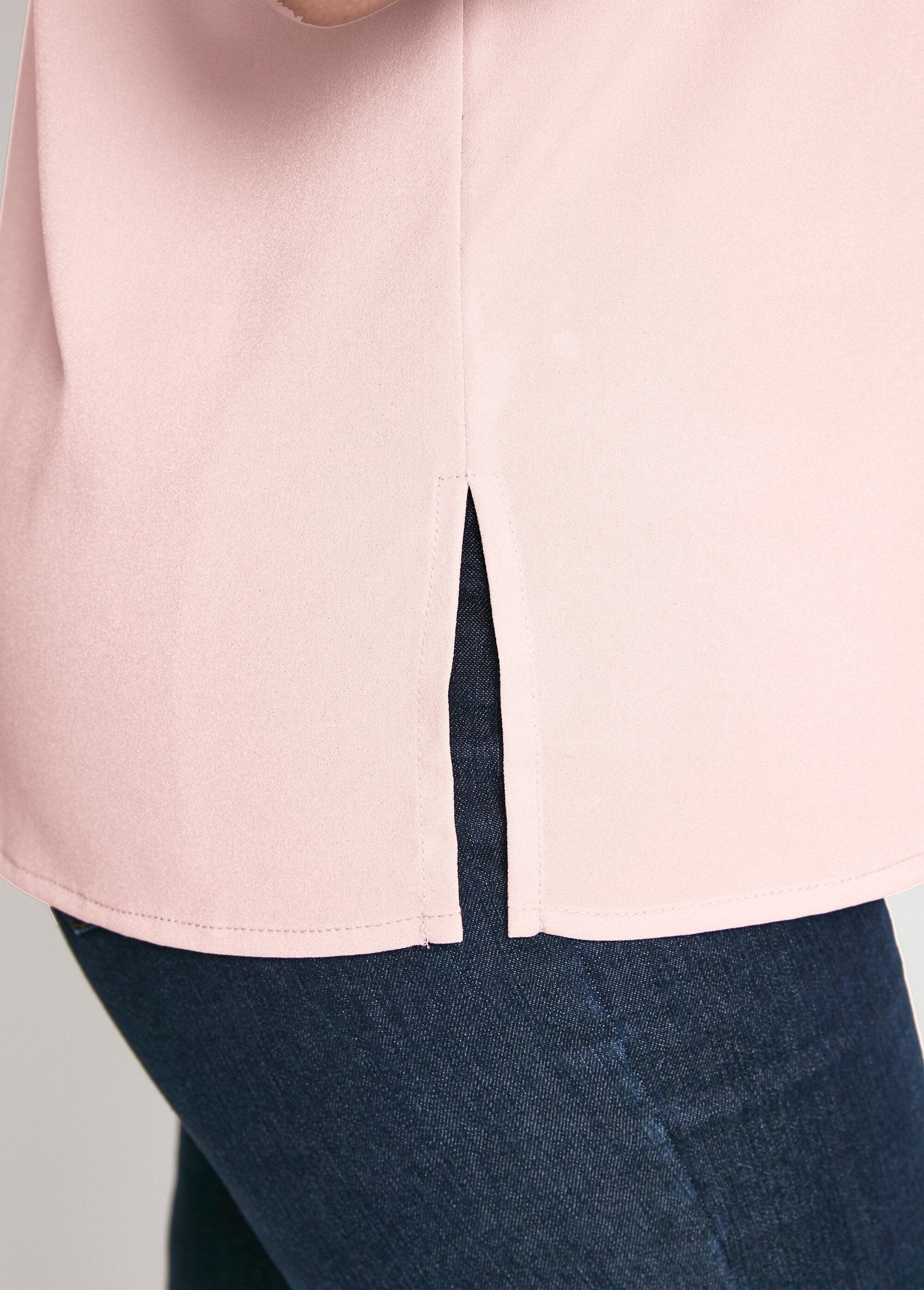 Long-sleeved_top_with_round-neck_embroidery_Rose_the_DE3_slim