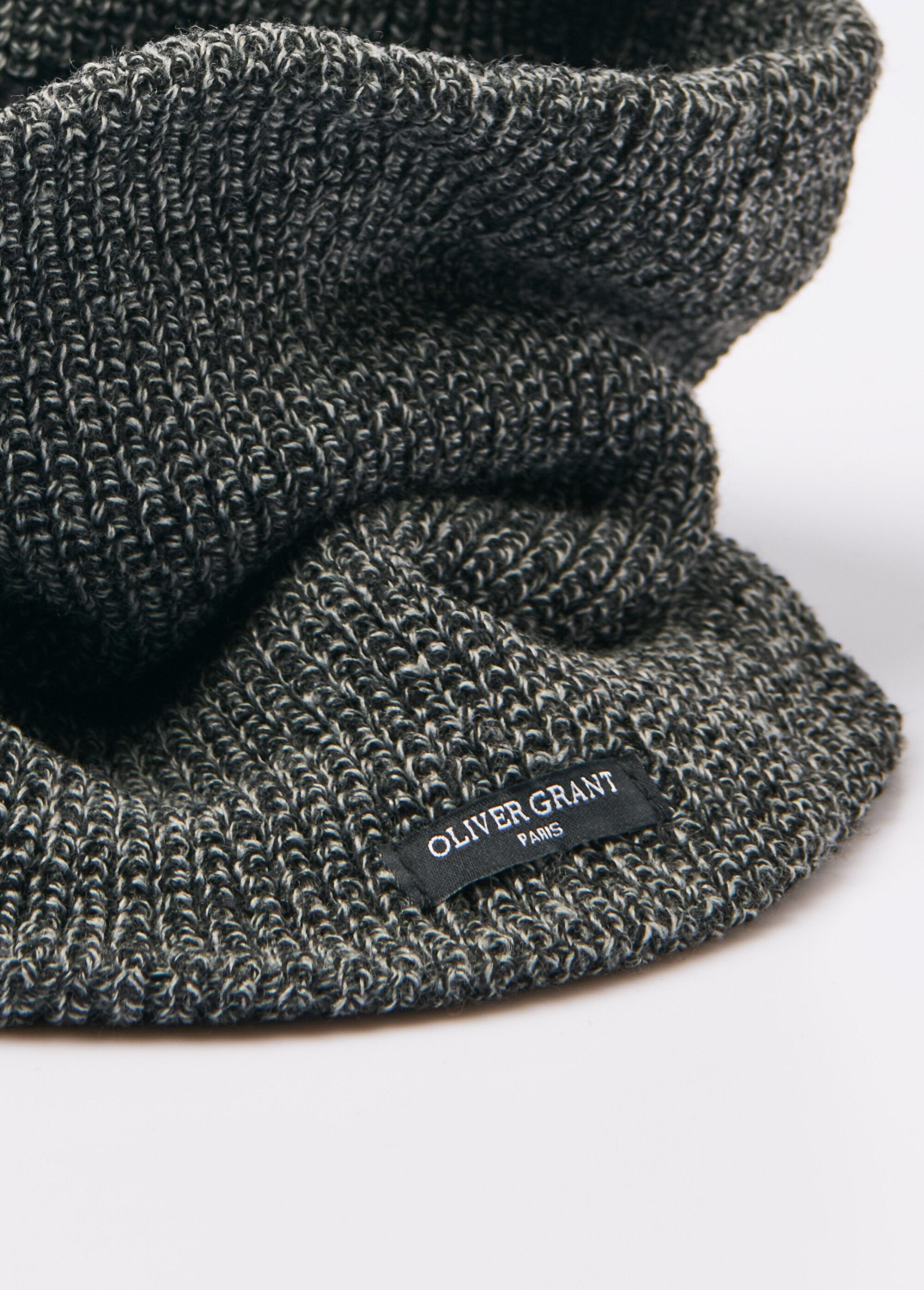Ribbed_knit_and_fleece_neck_warmer_Gray_DE1_slim