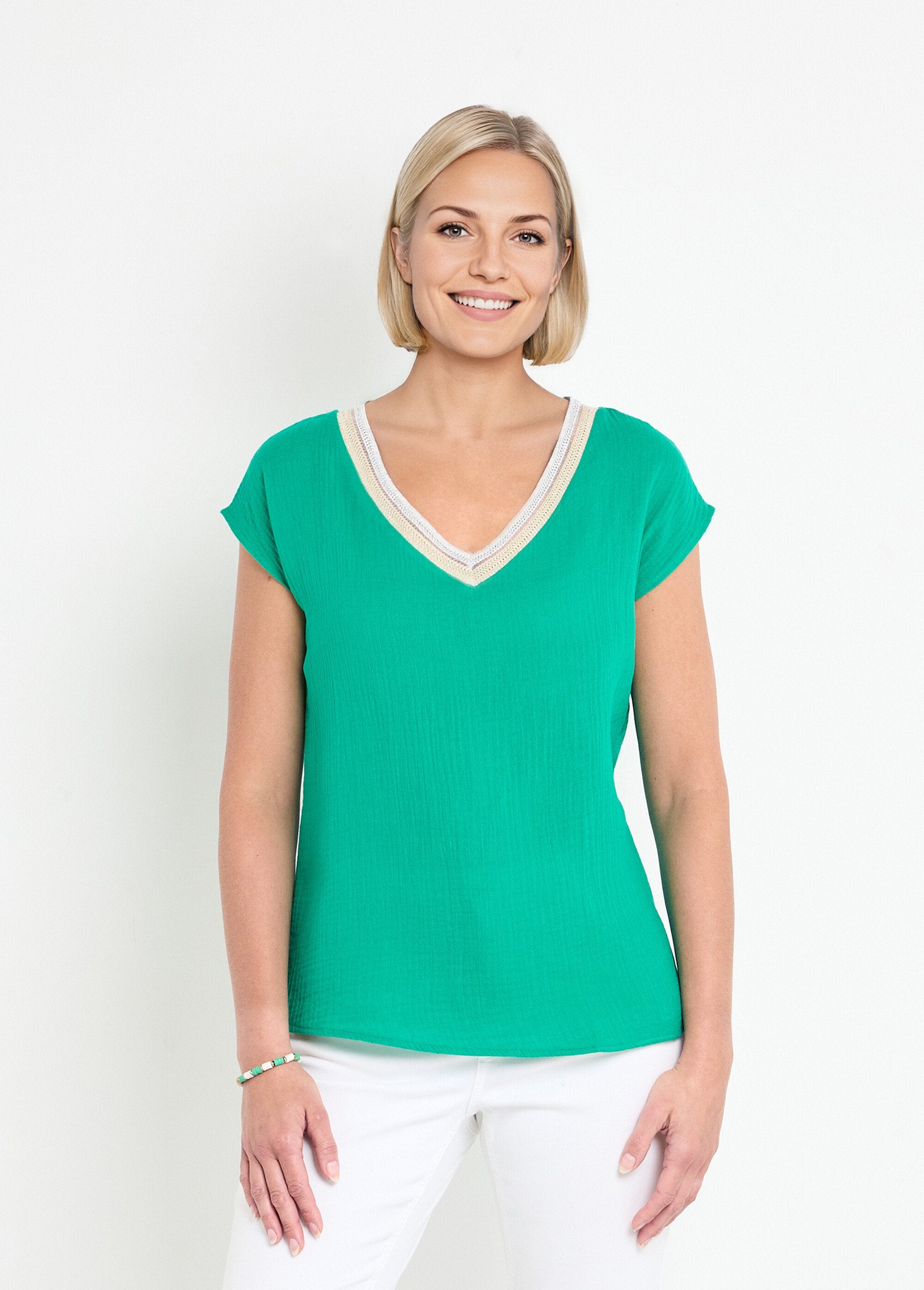 Cotton_gauze_blouse_with_V-neck_braid_Green_FA1_slim