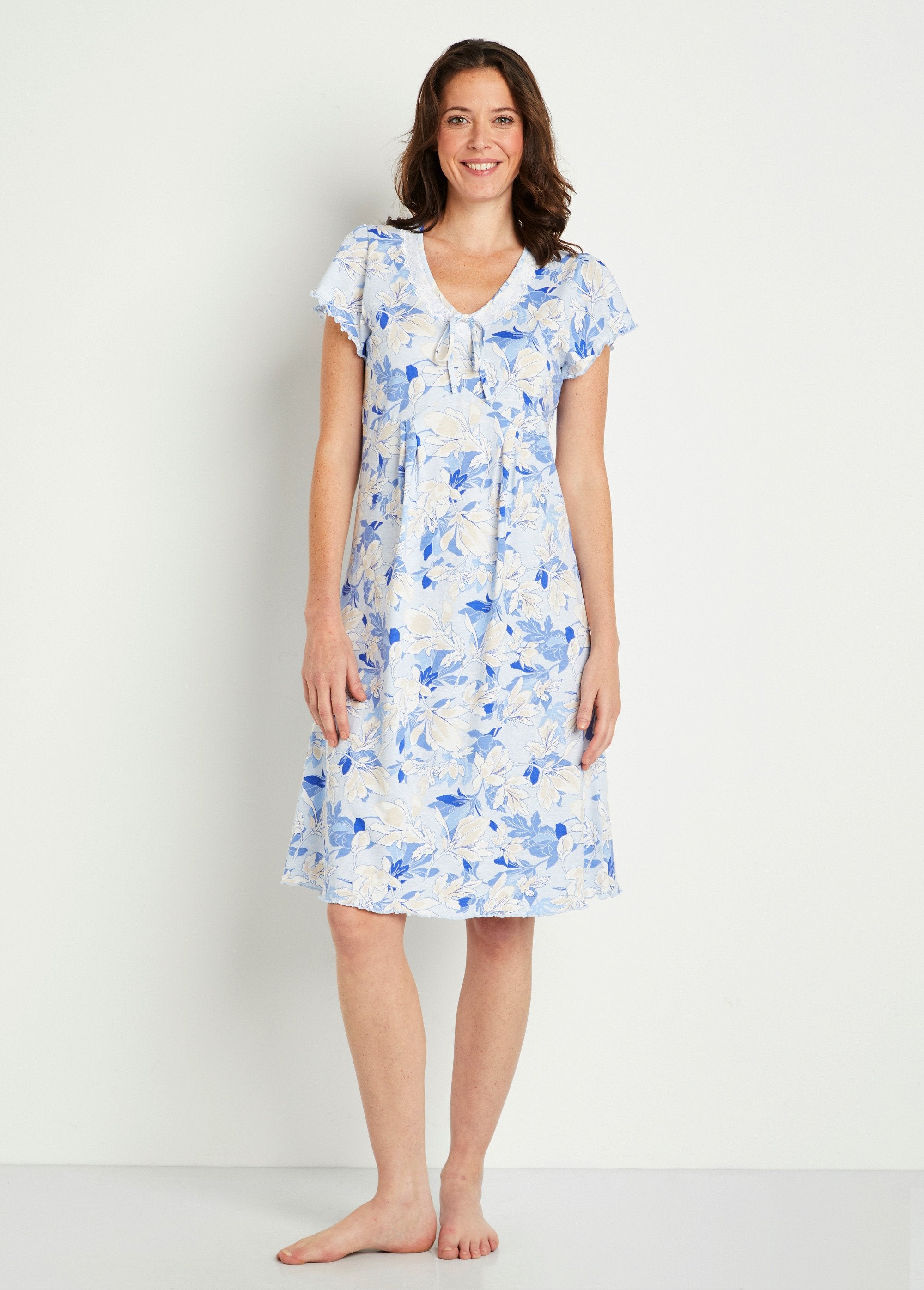 Cotton_lace_nightgown_Blue_print_FA1_slim