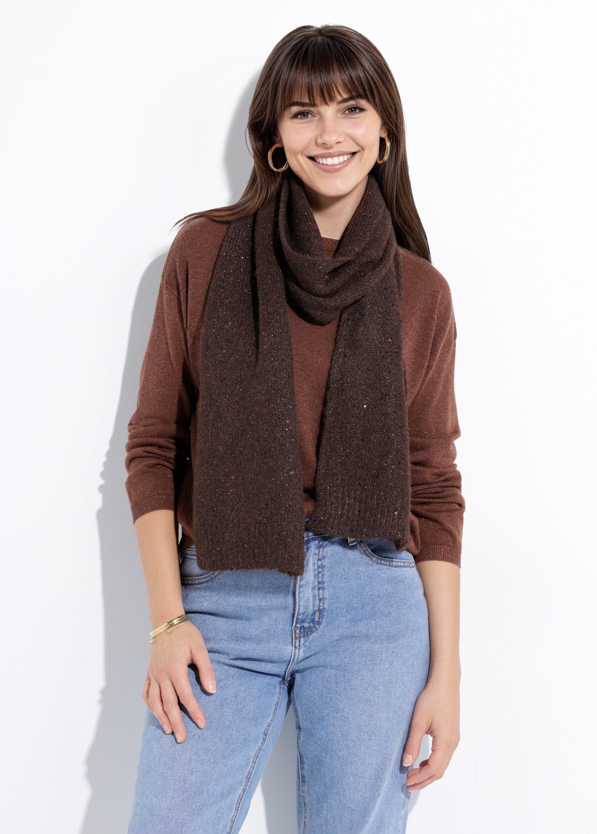 Warm,_shiny_knit_scarf_with_sequins_Brown_FA1_slim