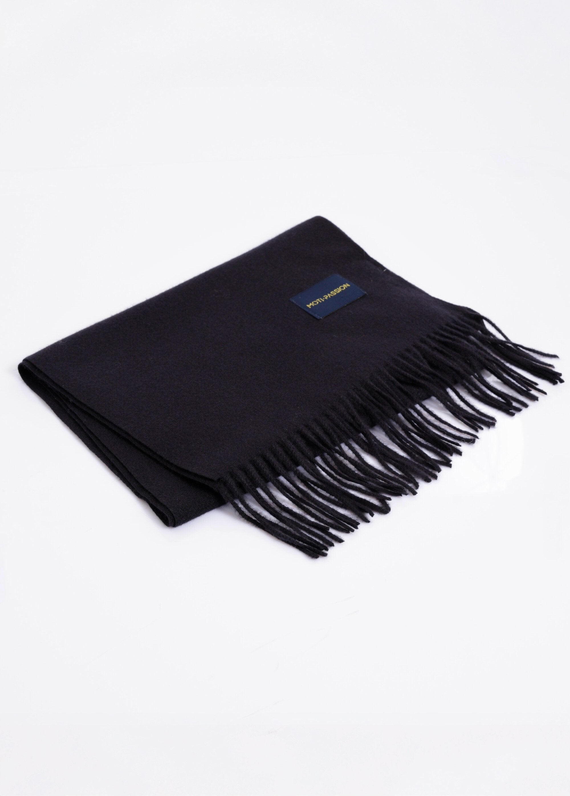 Classic_fringed_scarf_with_wool_Black_FA1_slim