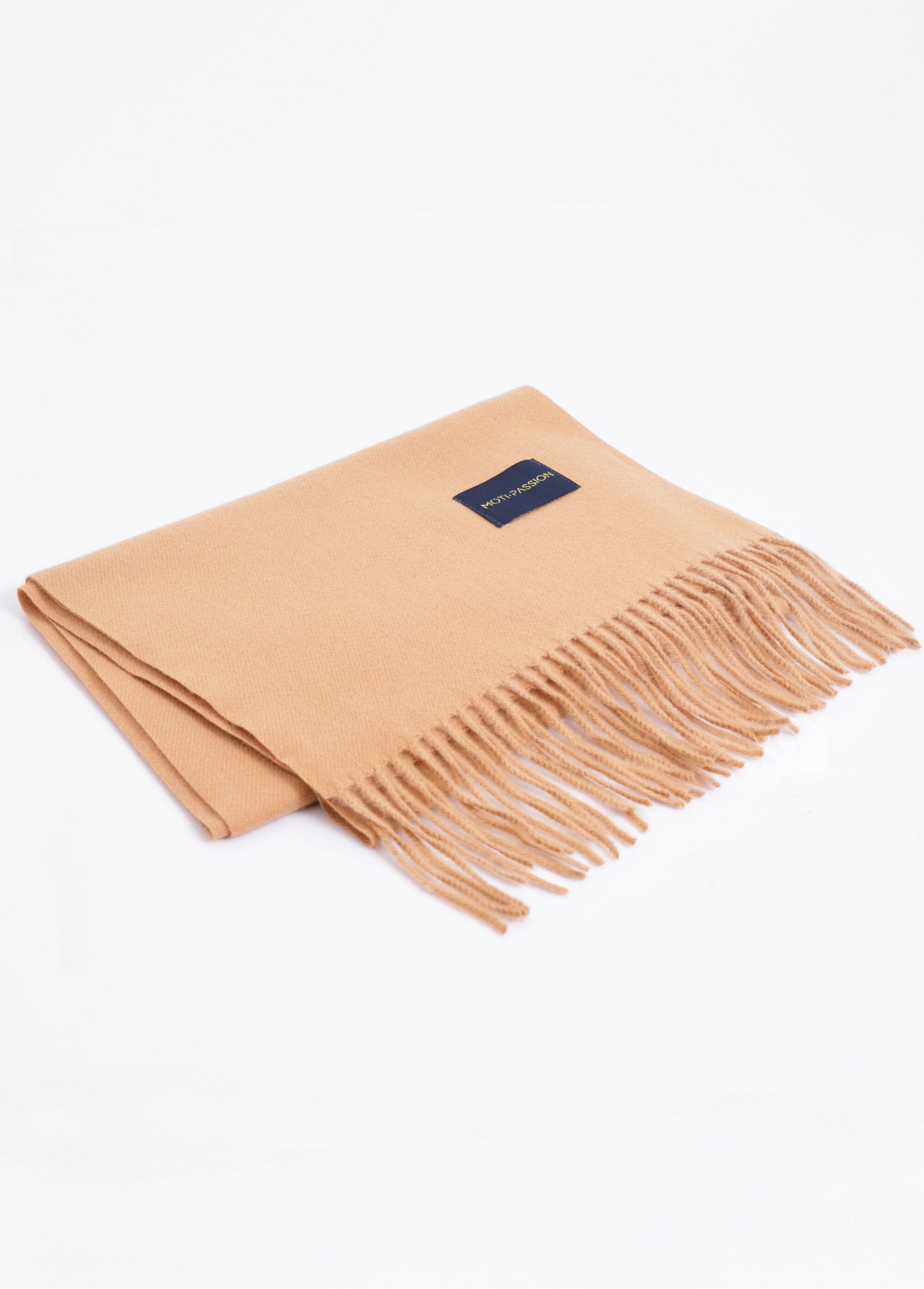 Classic_fringed_scarf_with_wool_camel_FA1_slim