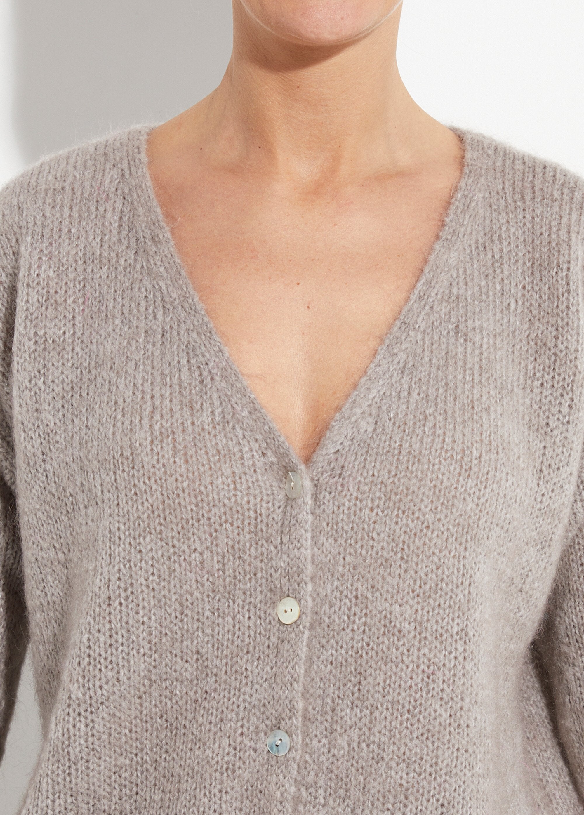 Warm_V-neck_mohair_knit_cardigan_Mole_DE1_slim