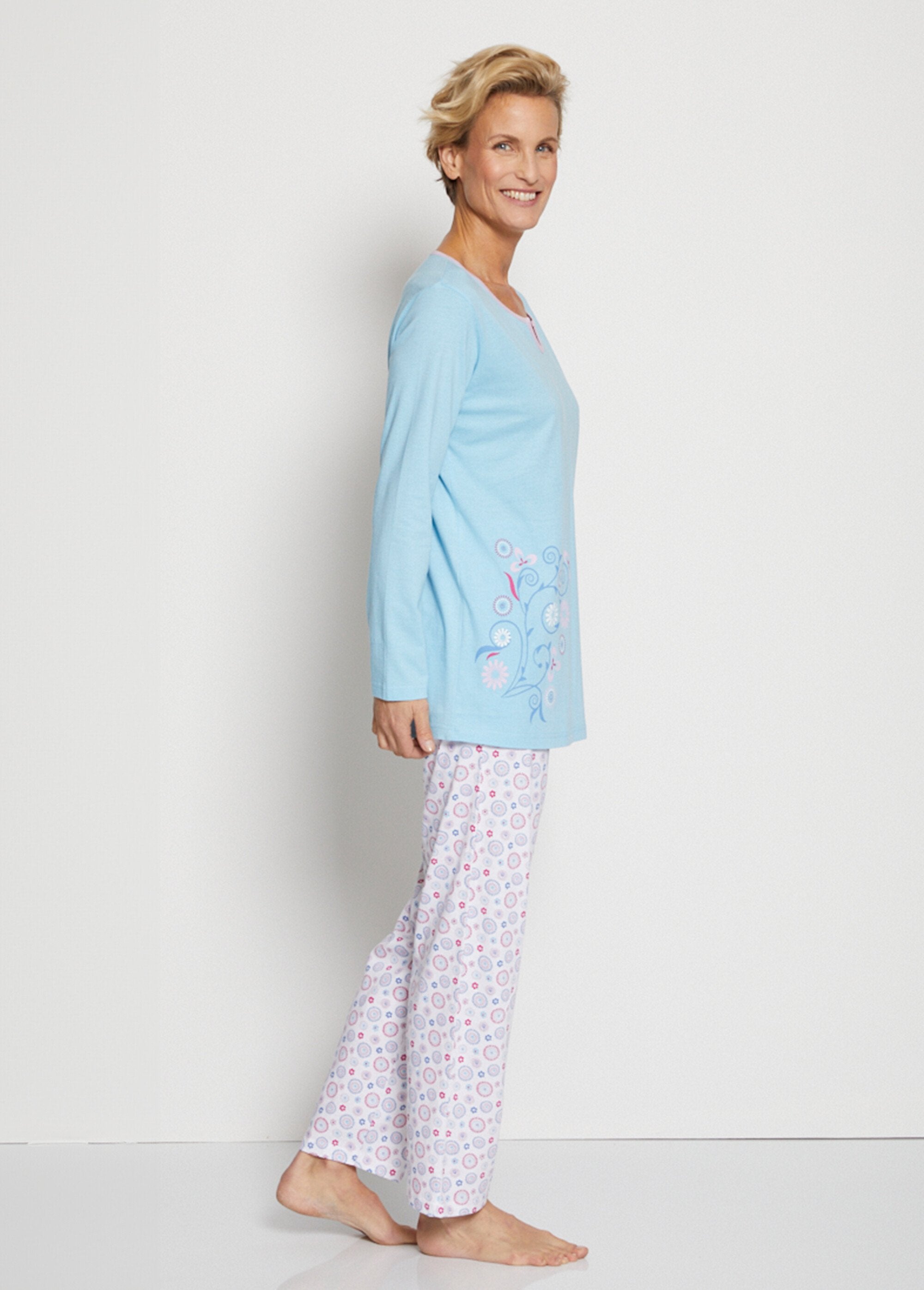 Long_sleeve_pajama_top_Blue_DR1_slim