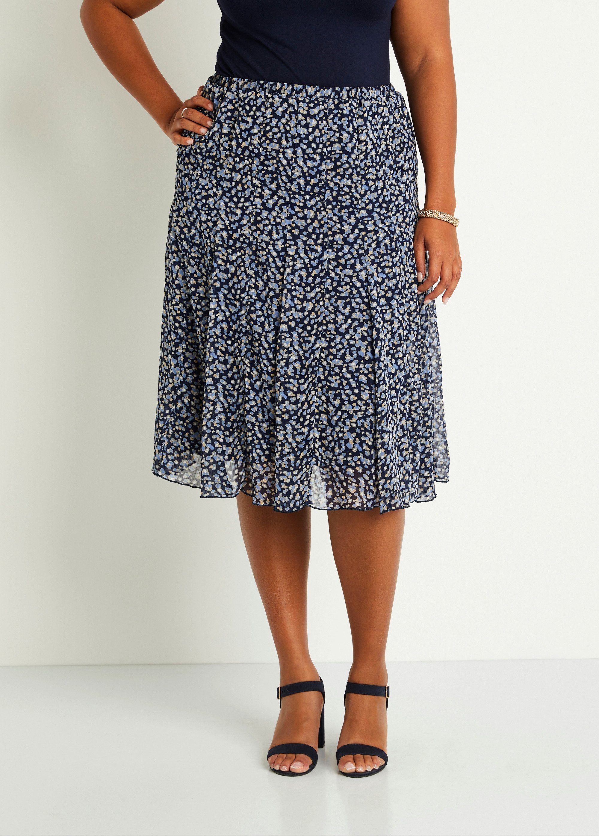 Mid-length_printed_voile_flared_skirt_Navy_and_beige_FA1_curvy