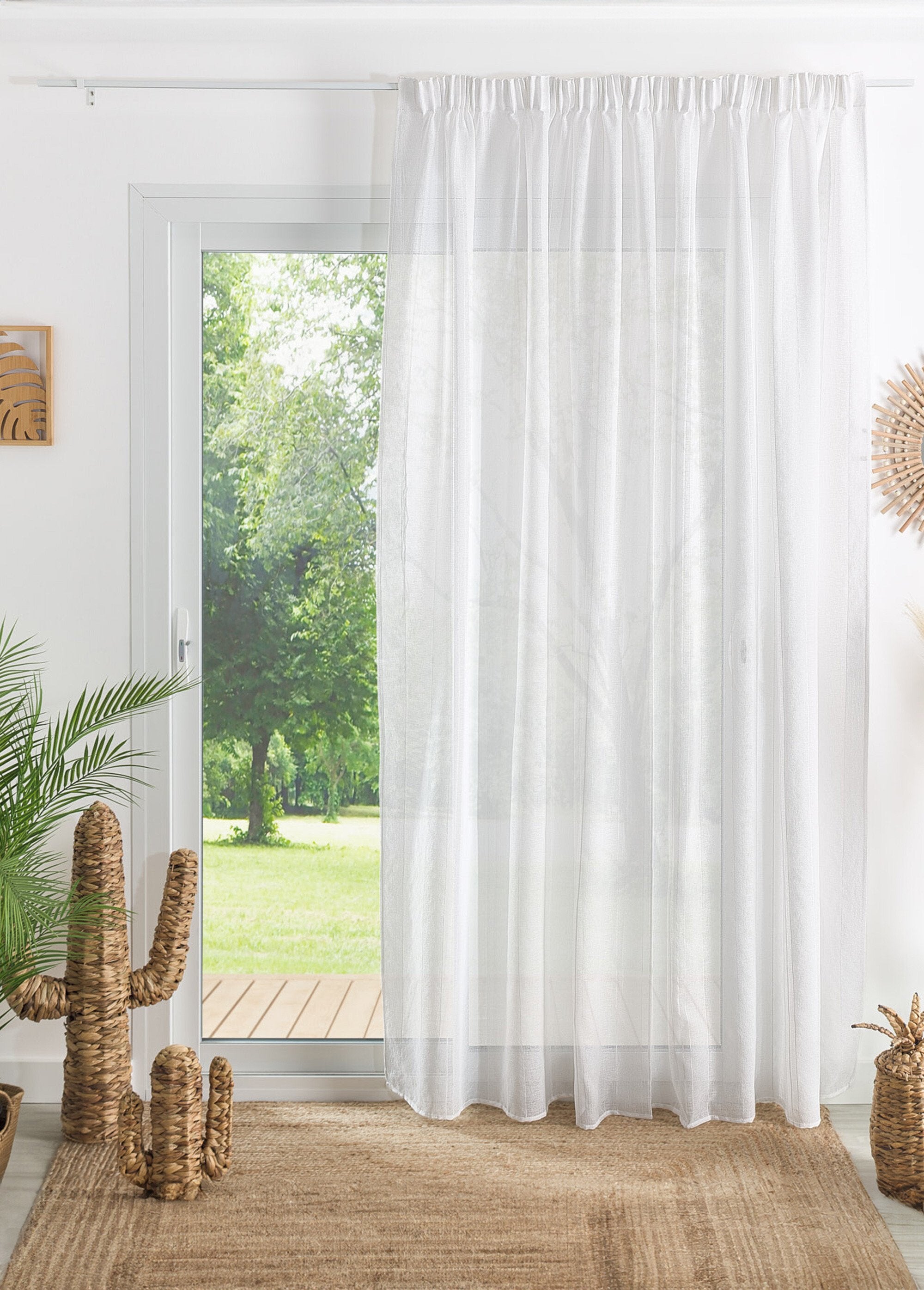Fancy_woven_sheer_curtain,_gathering_braid_White_FA1_slim