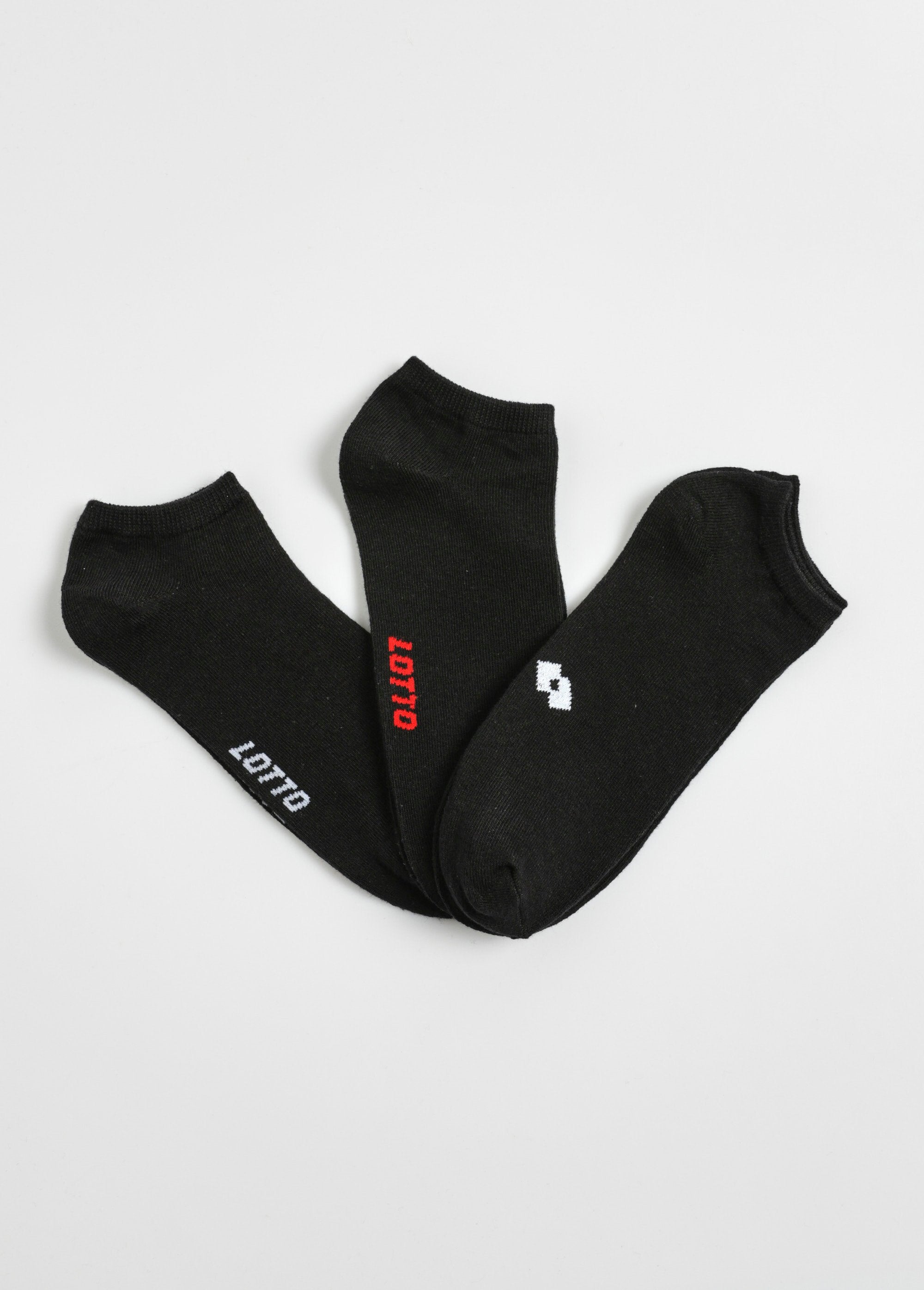 Pack_of_3_assorted_sports_socks_Black_FA1_slim