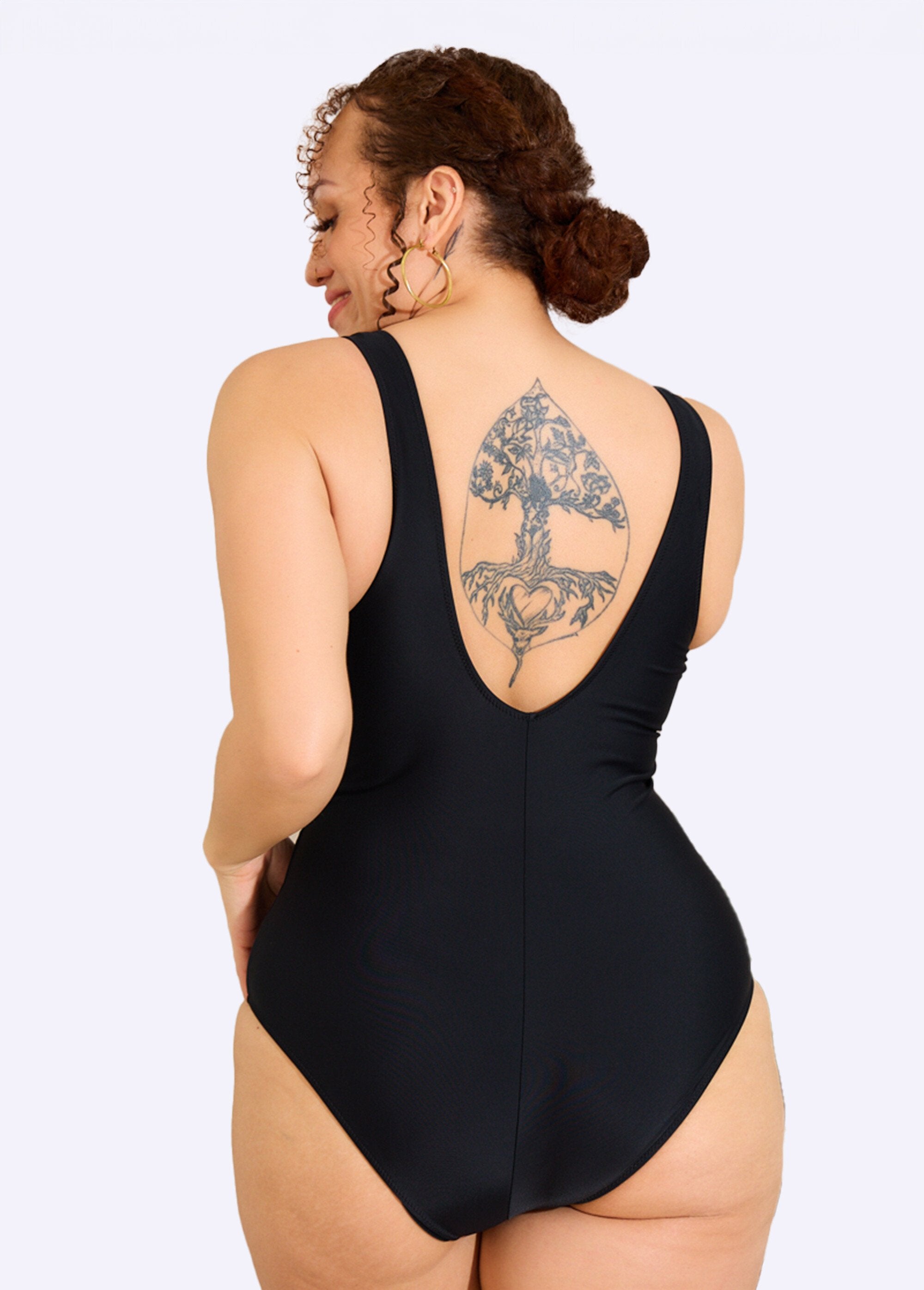 Exotic_and_plain_one-piece_swimsuit_Black_prints_DO2_slim