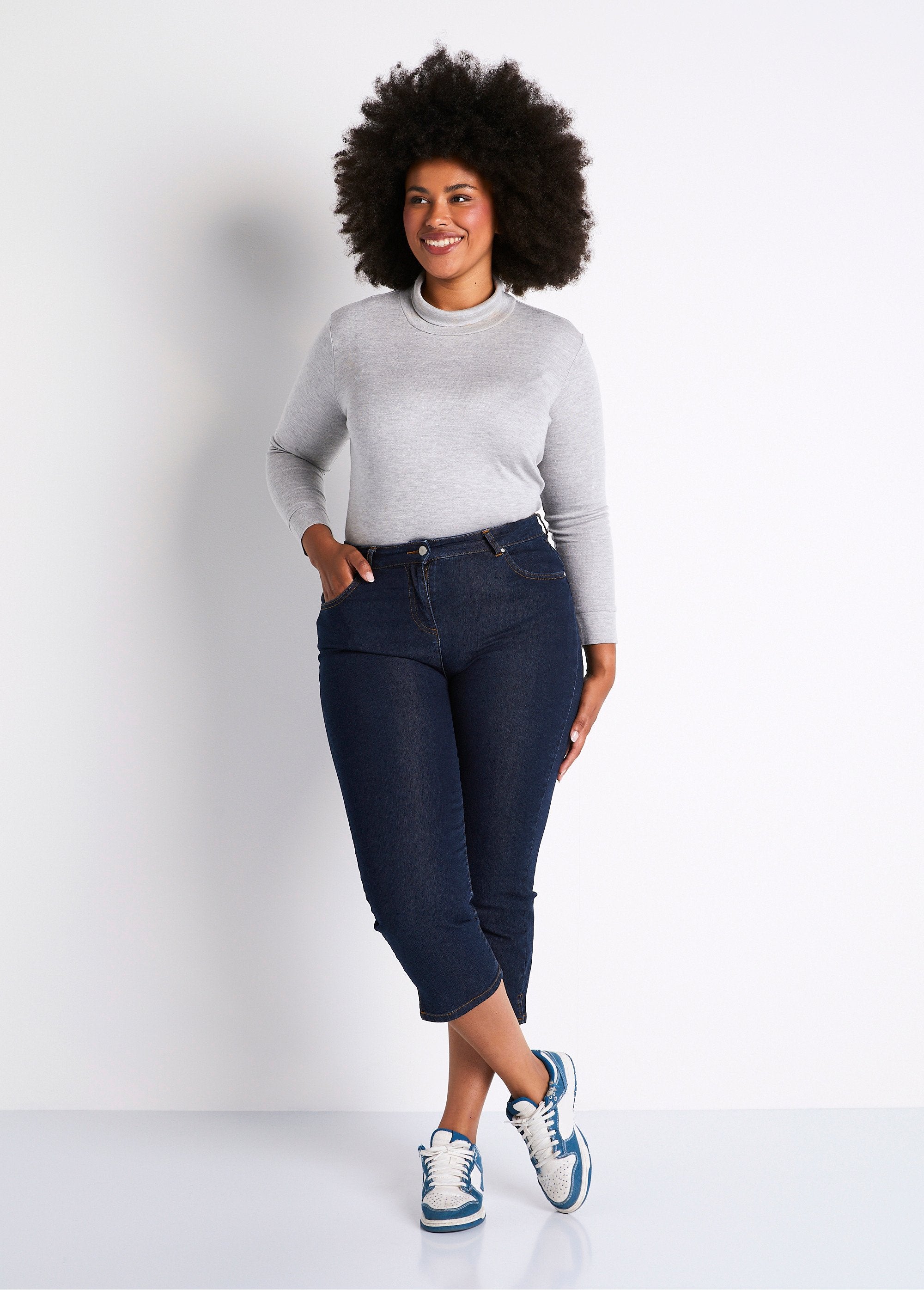 Cropped_stretch_denim_pants_Indigo_SF1_curvy