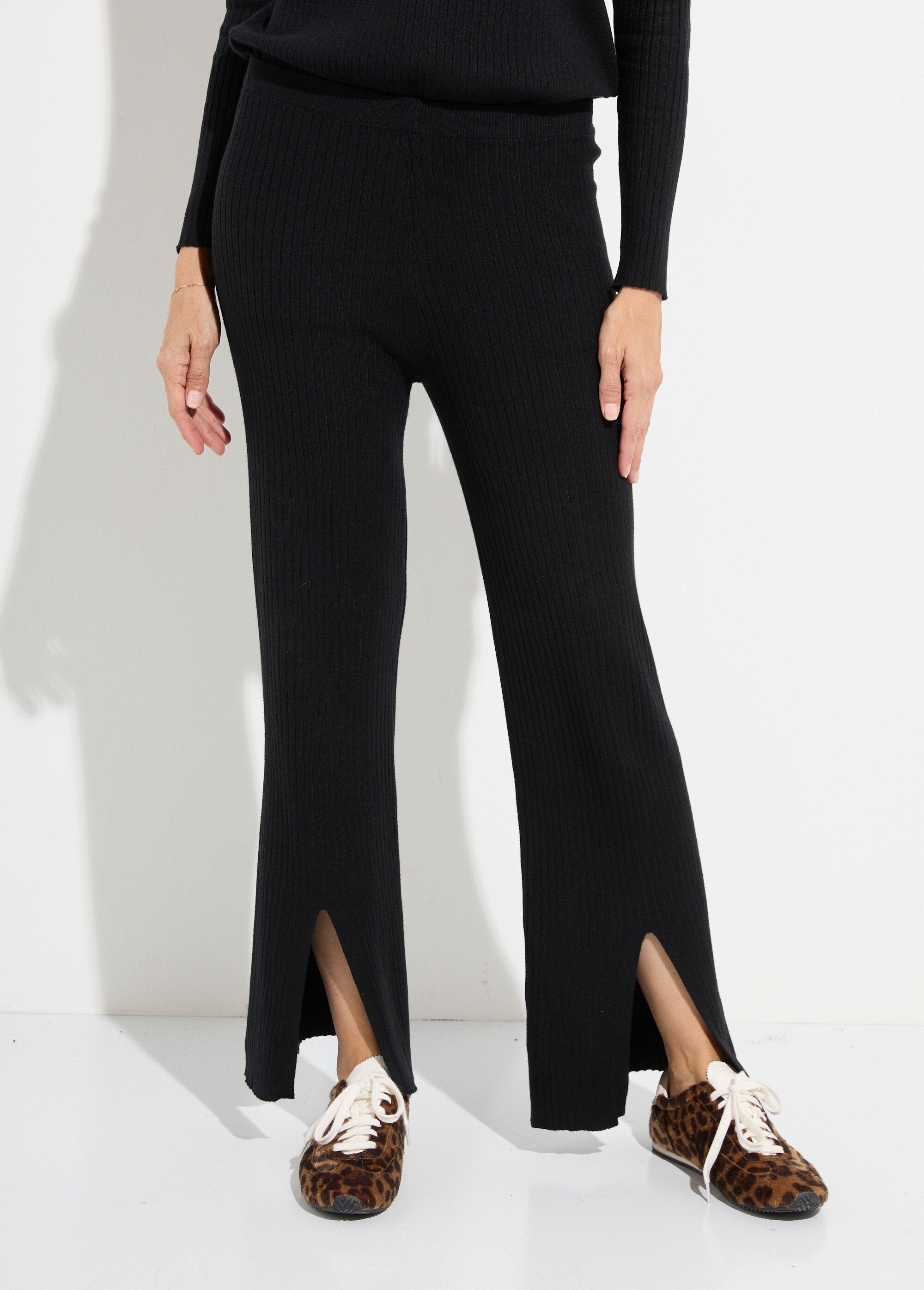 Ribbed_knit_lounge_pants_Black_FA1_slim