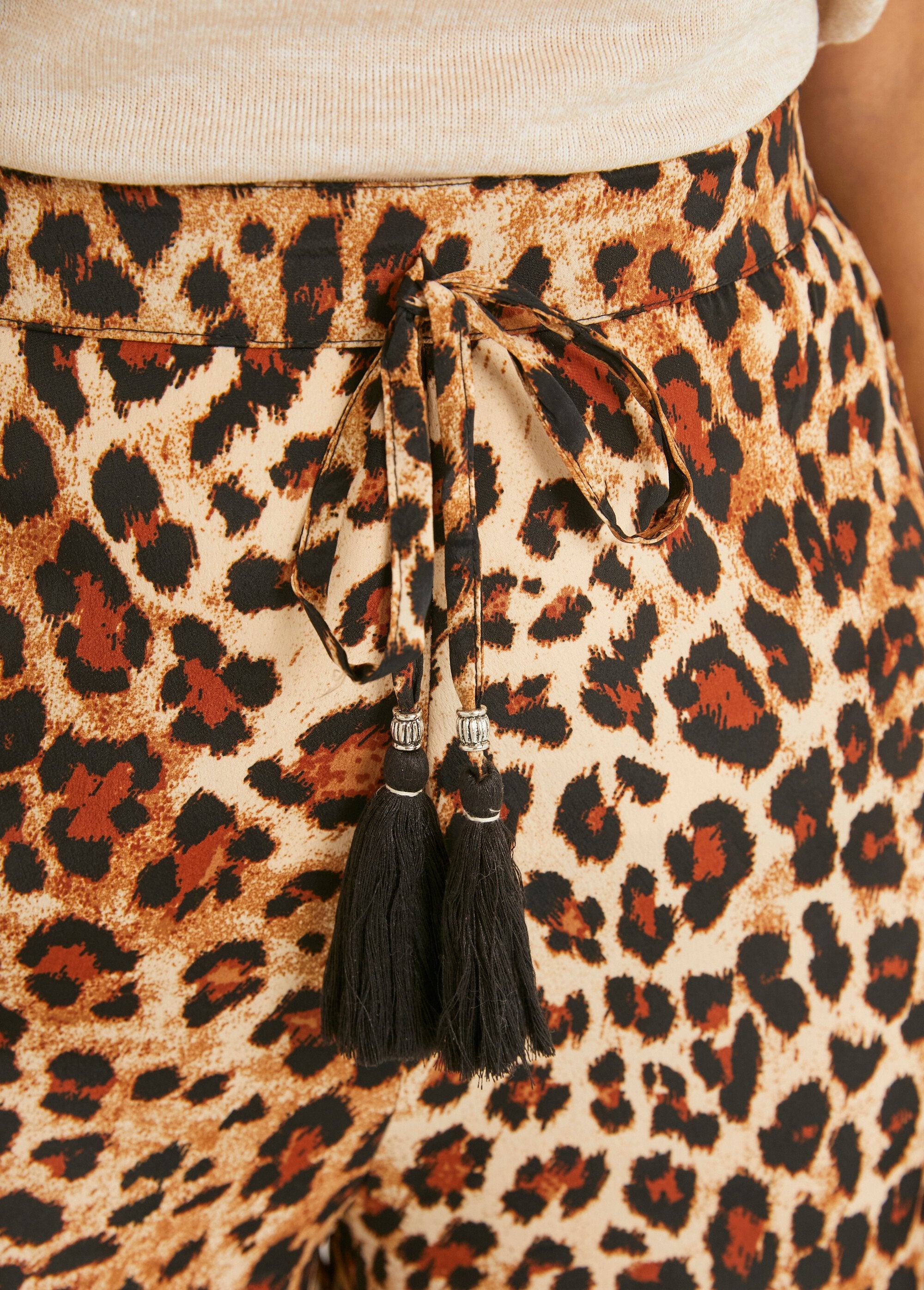 Wide_animal_print_pants_Leopard_DE1_slim