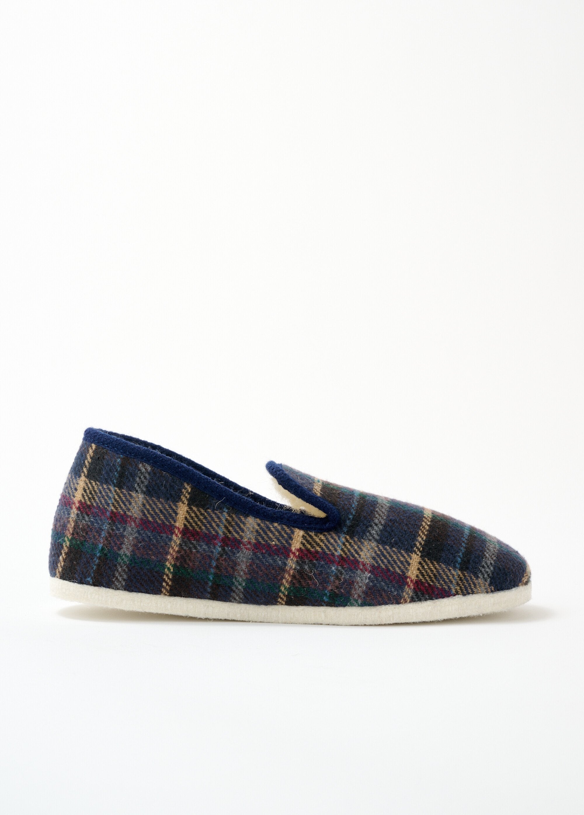 Mixed_slippers_comfort_width_felt_sole_Scottish_navy_DR1_slim