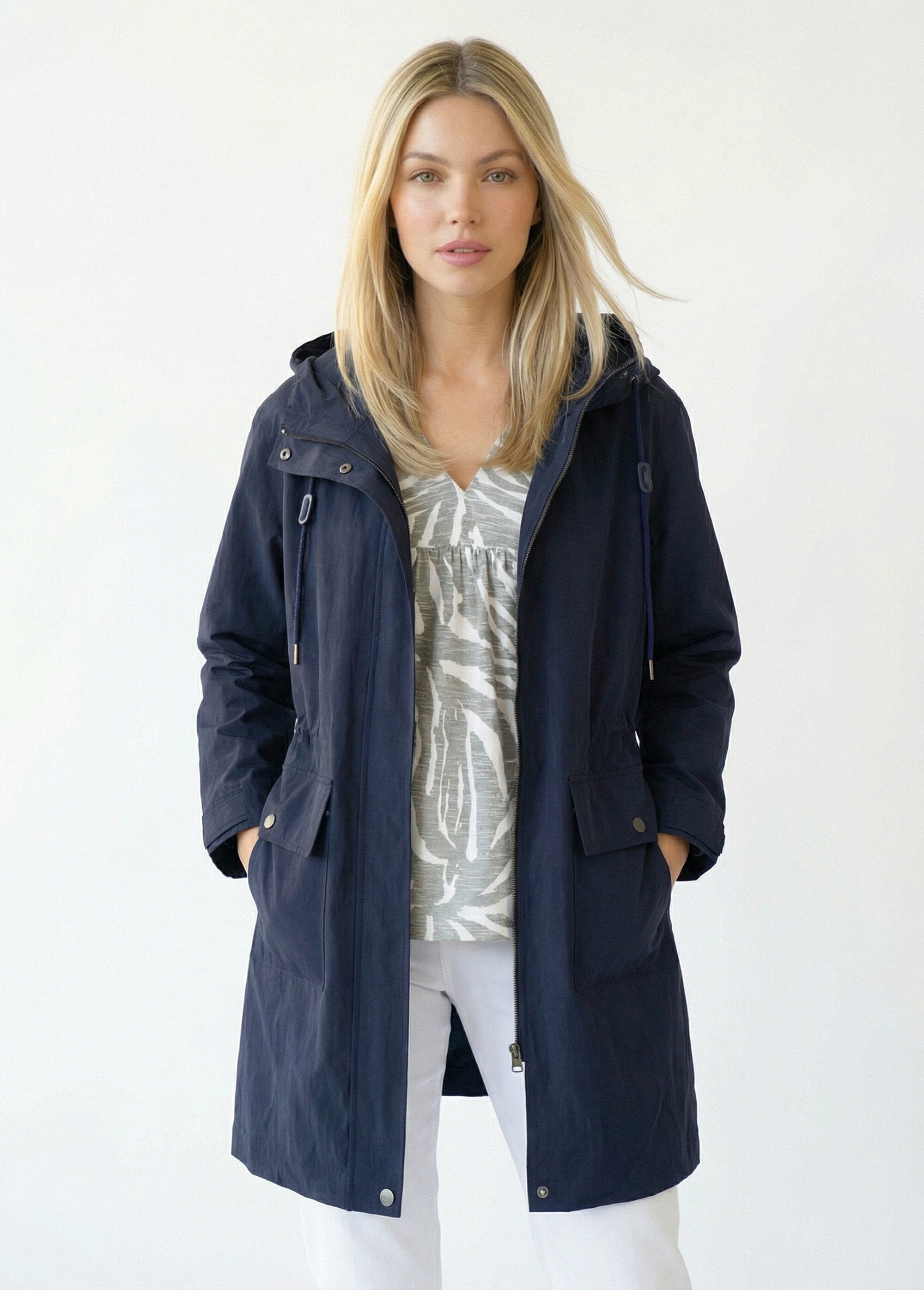 Water-repellent_hooded_zip-up_snap_parka_Marine_FA1_slim