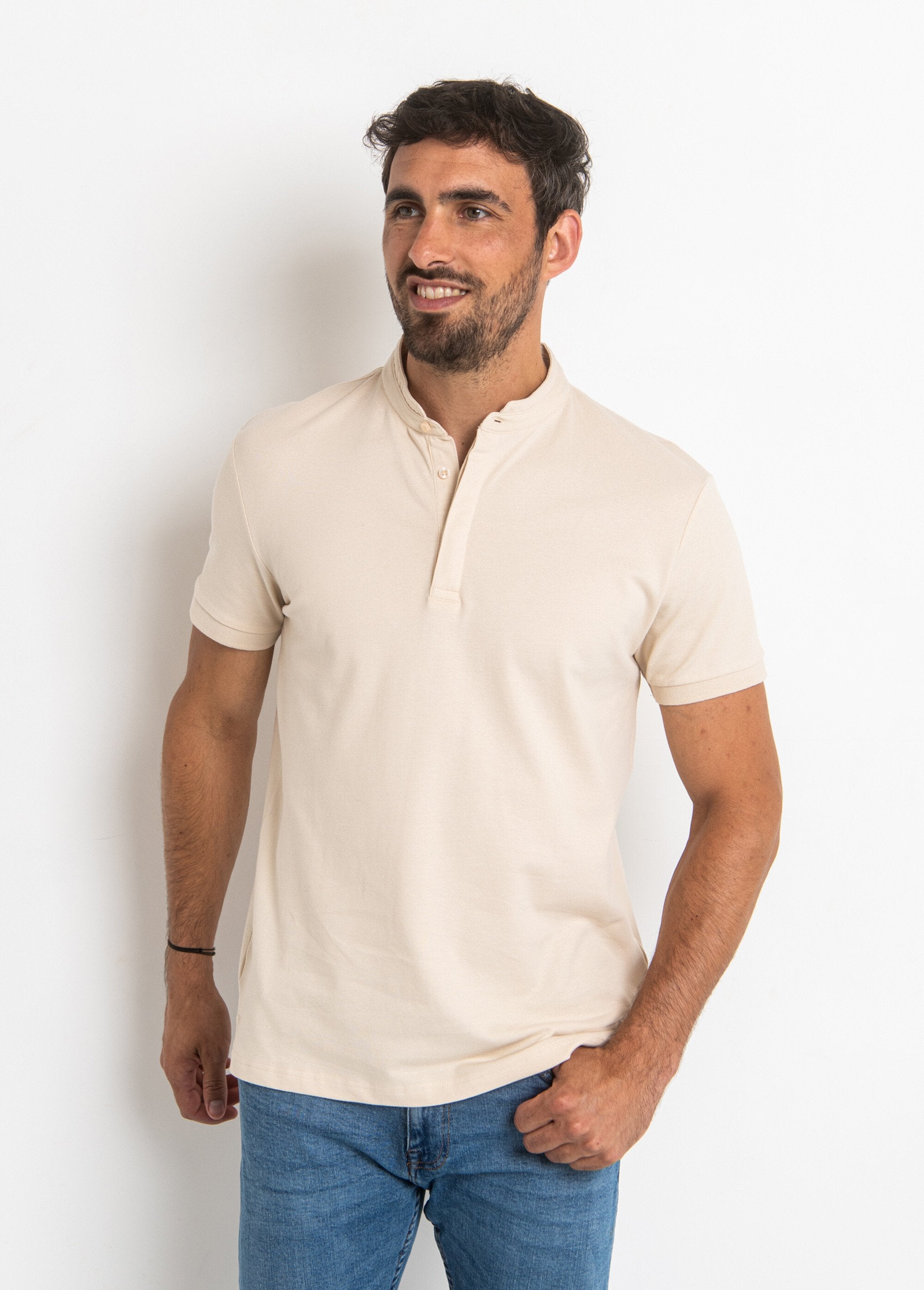 Short_sleeve_polo_shirt_with_mandarin_collar_Beige_FA1_slim