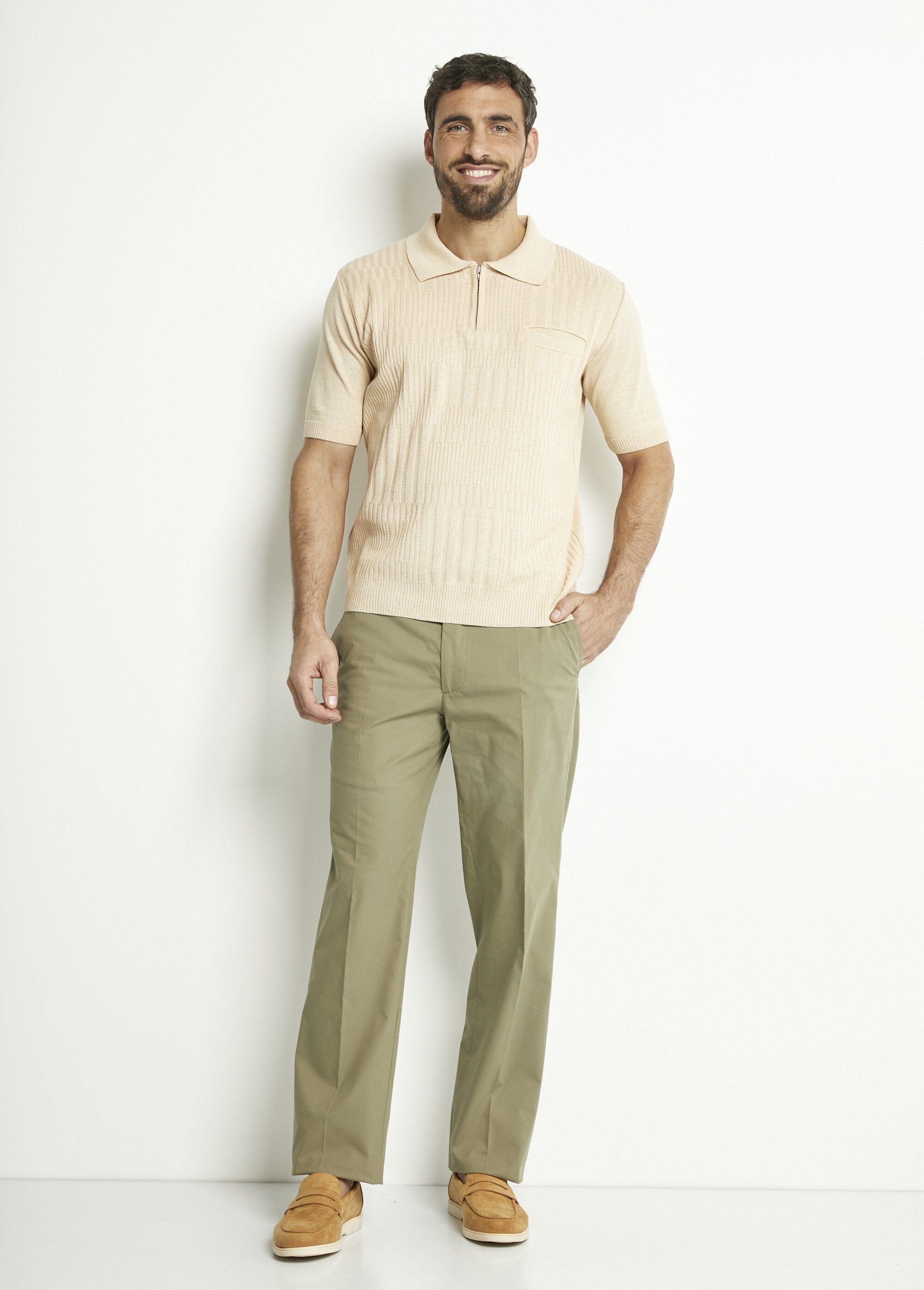 Plain_short-sleeved_zipped_polo_shirt_in_carded_cotton_Beige_SF1_slim