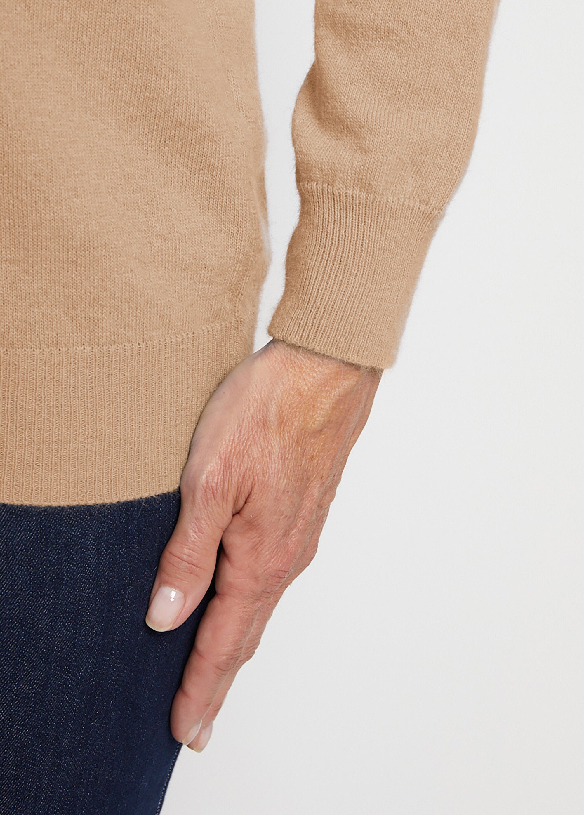 Warm_high-neck_sweater_with_wool_and_angora_camel_DE2_slim