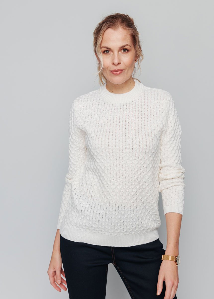 Short_warm_sweater_with_thick_knit_stand-up_collar_Ecru_FA1_slim