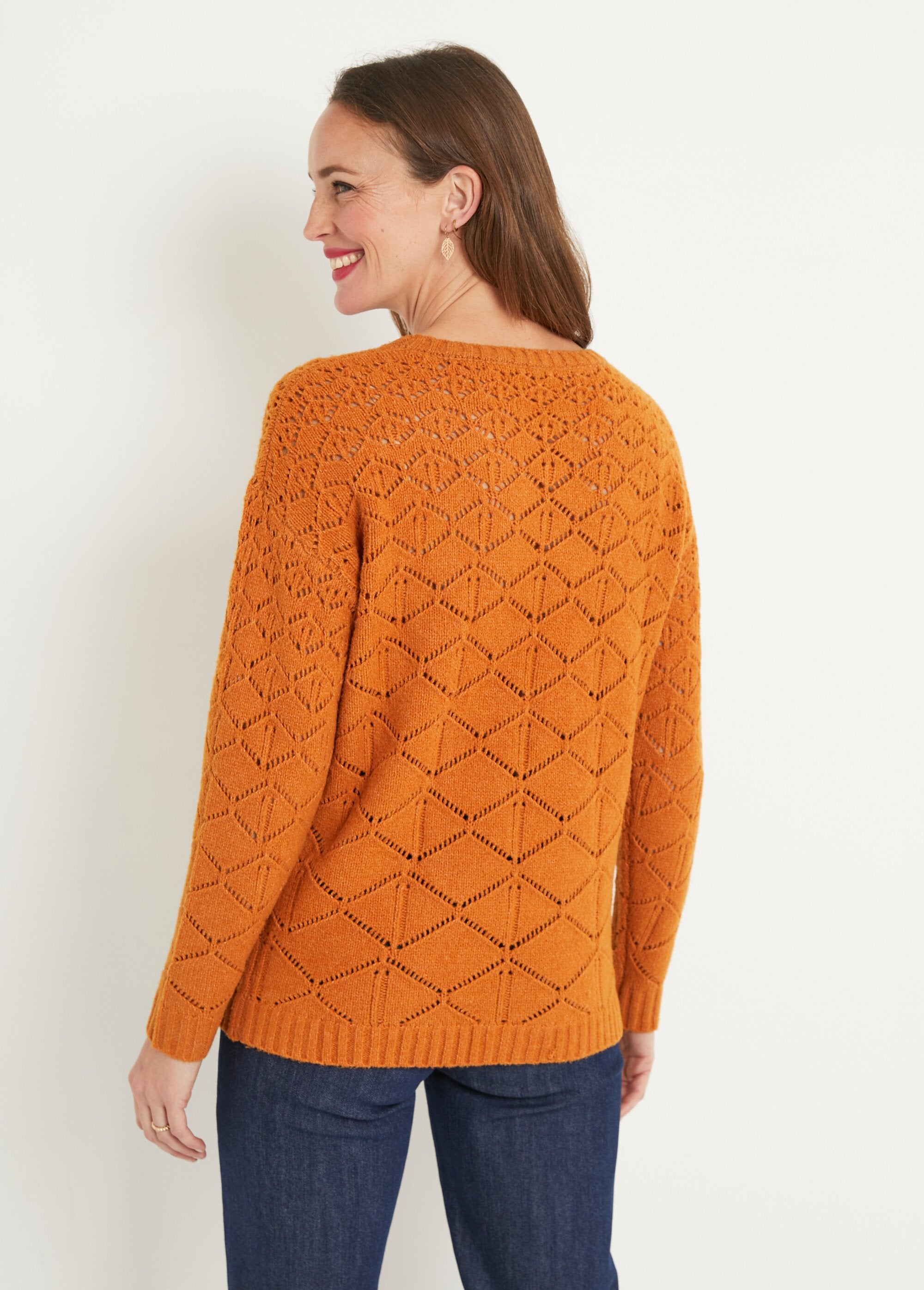 Openwork_short_sweater,_round_neck,_long_sleeves_Caramel_DO1_slim