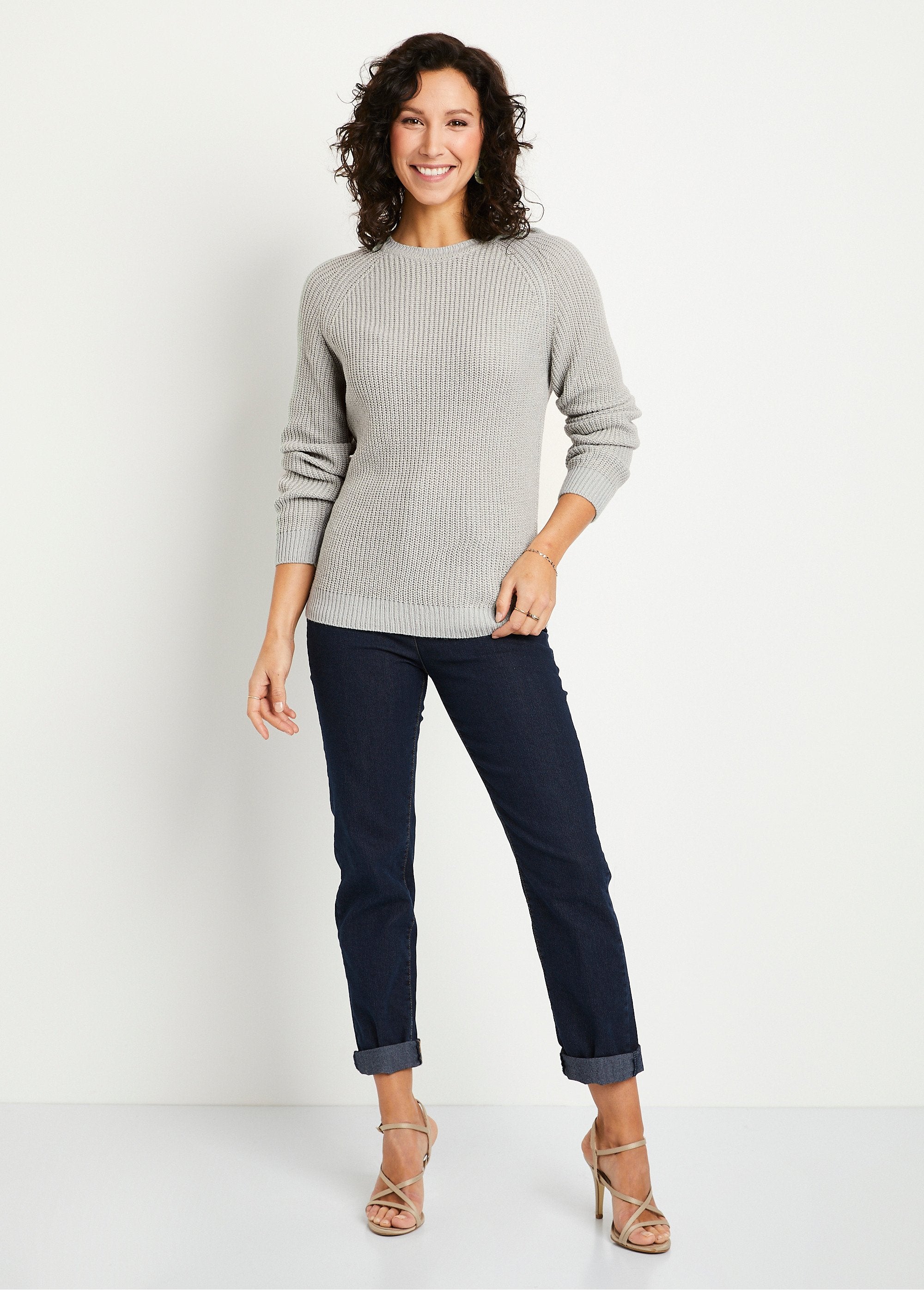 Round_neck_shiny_knit_sweater_Mint_SF1_slim