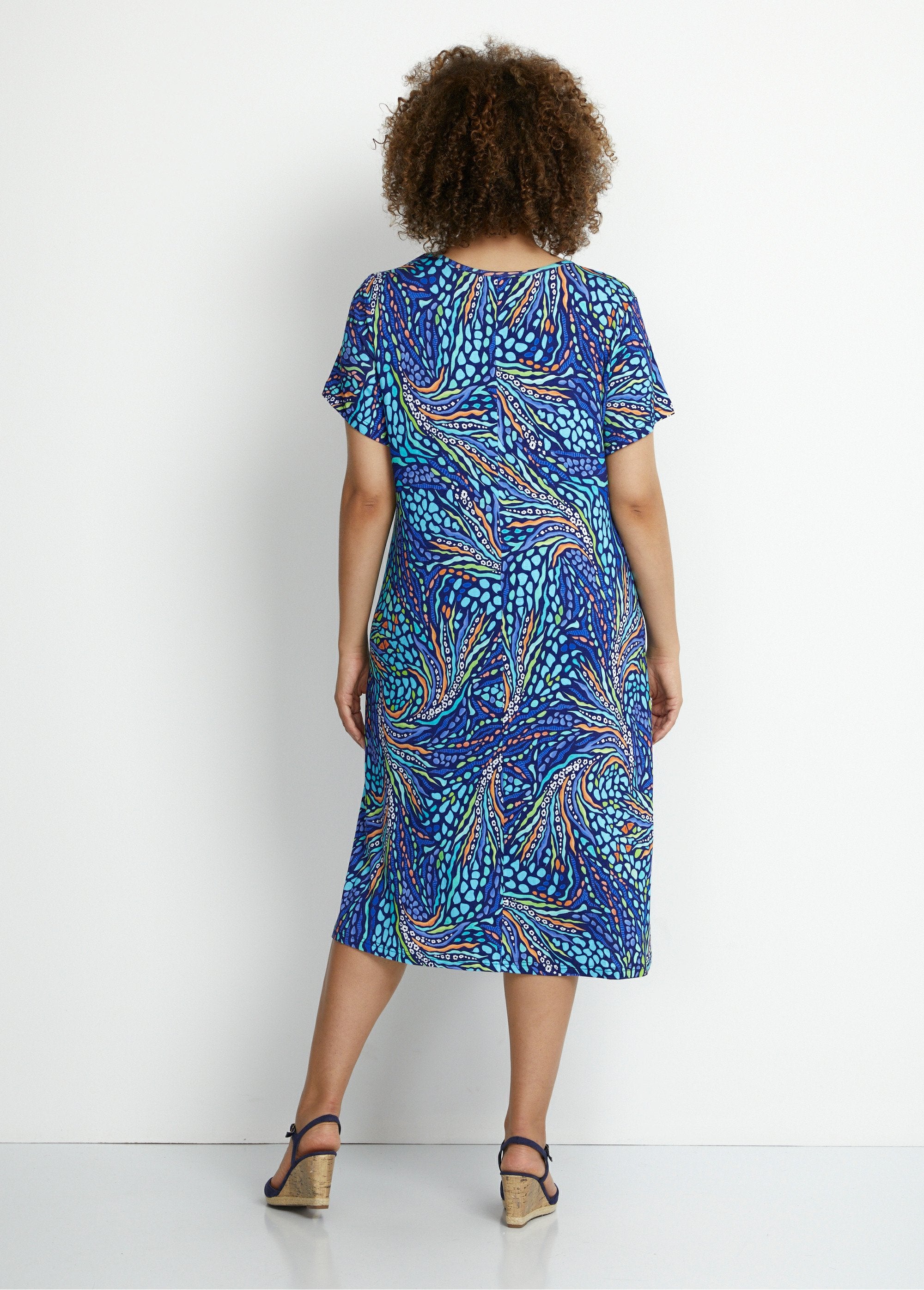 Short_printed_knit_dress_Blue_print_DO1_curvy