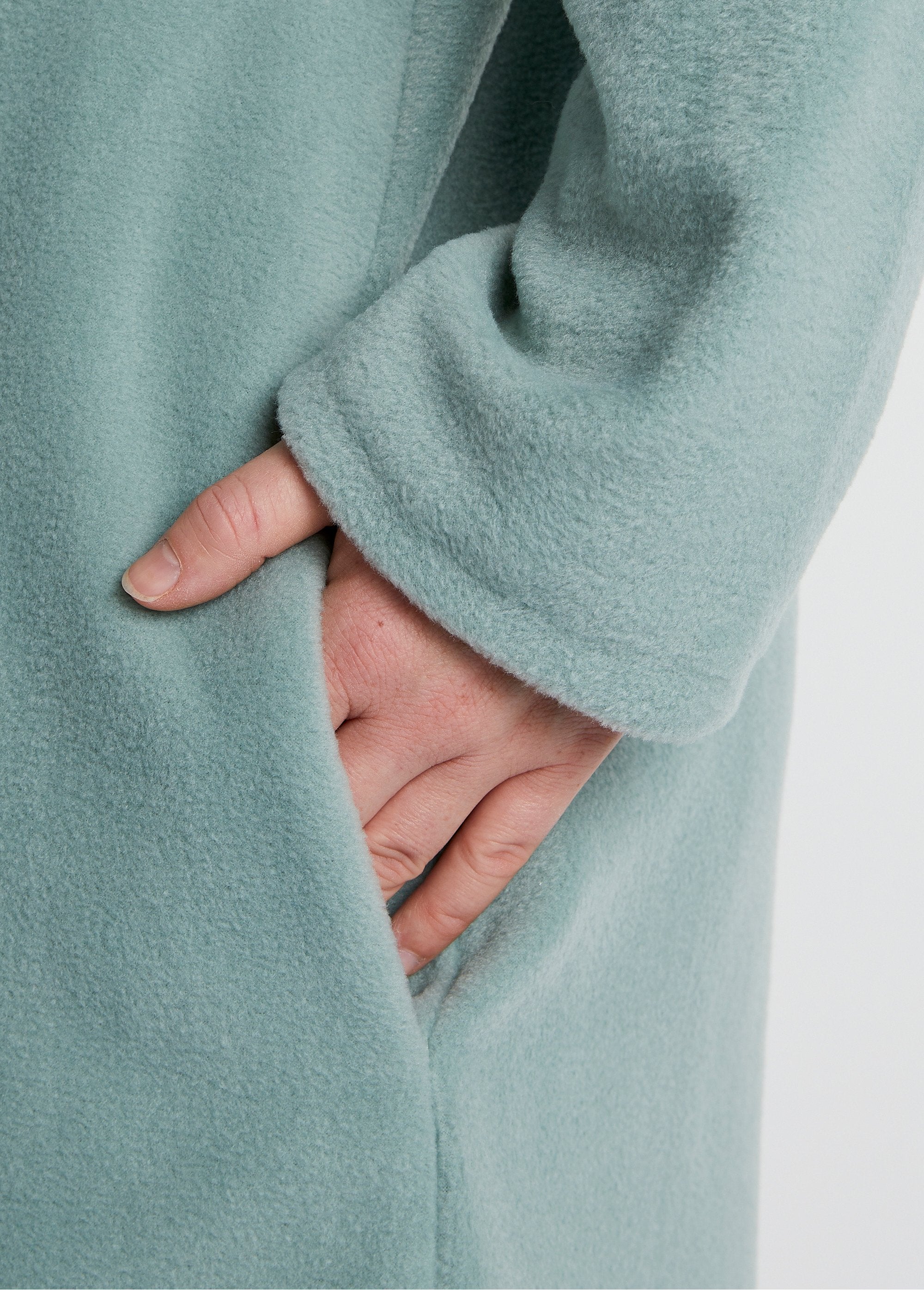 Plain_fleece_dressing_gown_Green_DE2_curvy